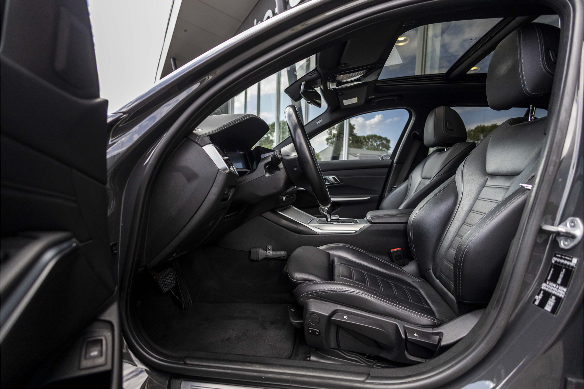 Foto van BMW 330i