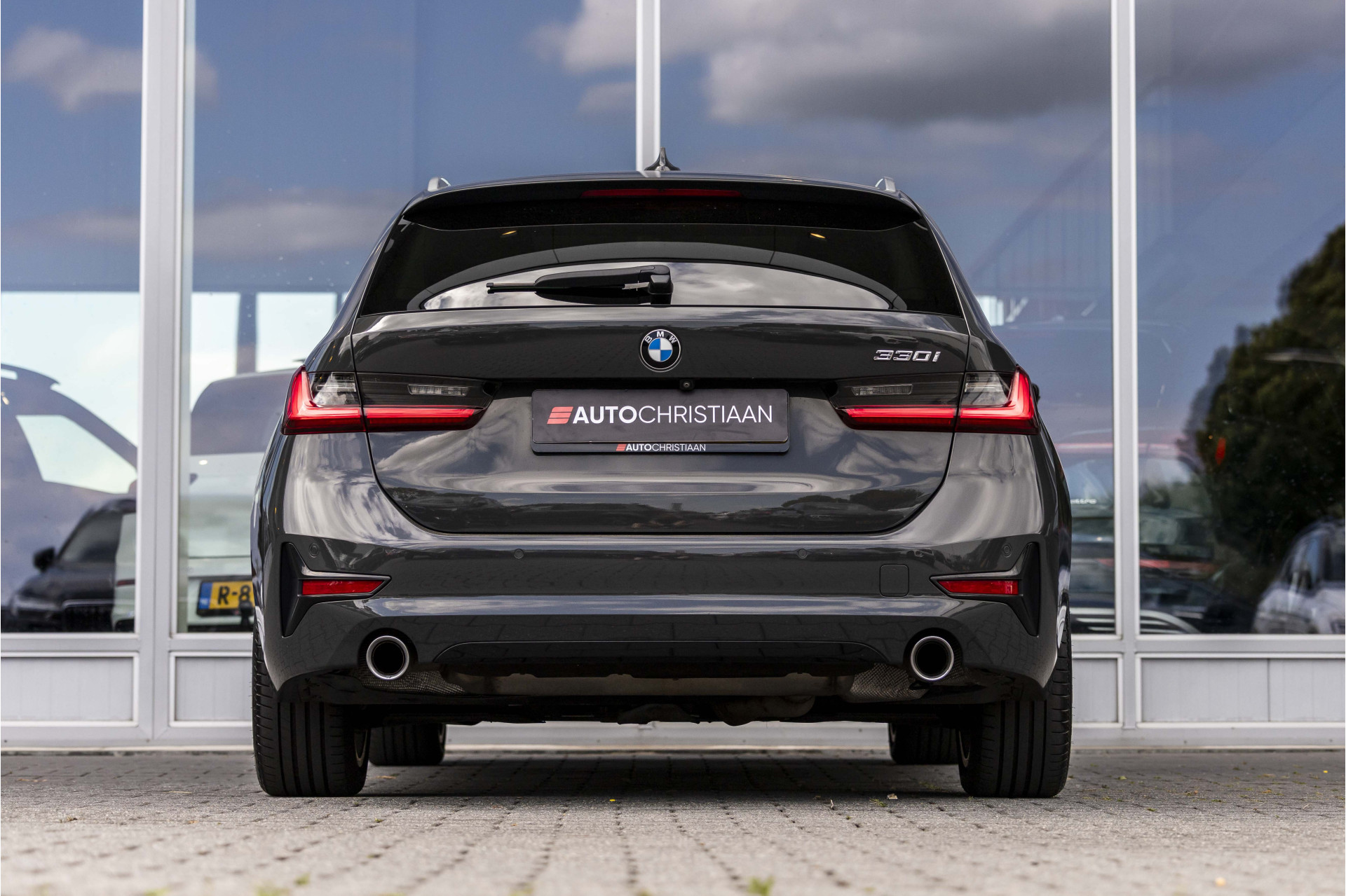 Foto van BMW 330i