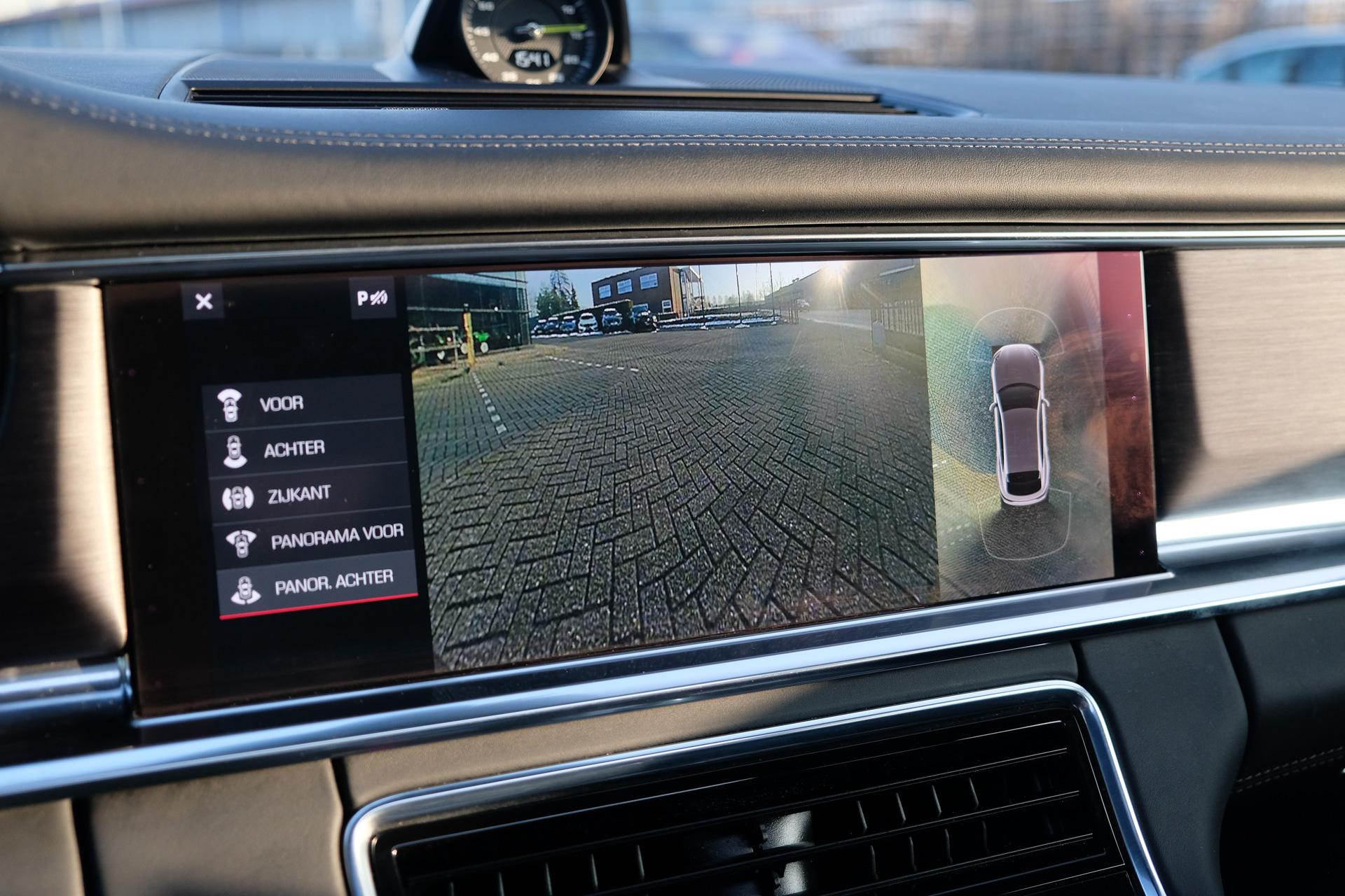 Foto van Porsche Panamera Turbo S E-hybrid