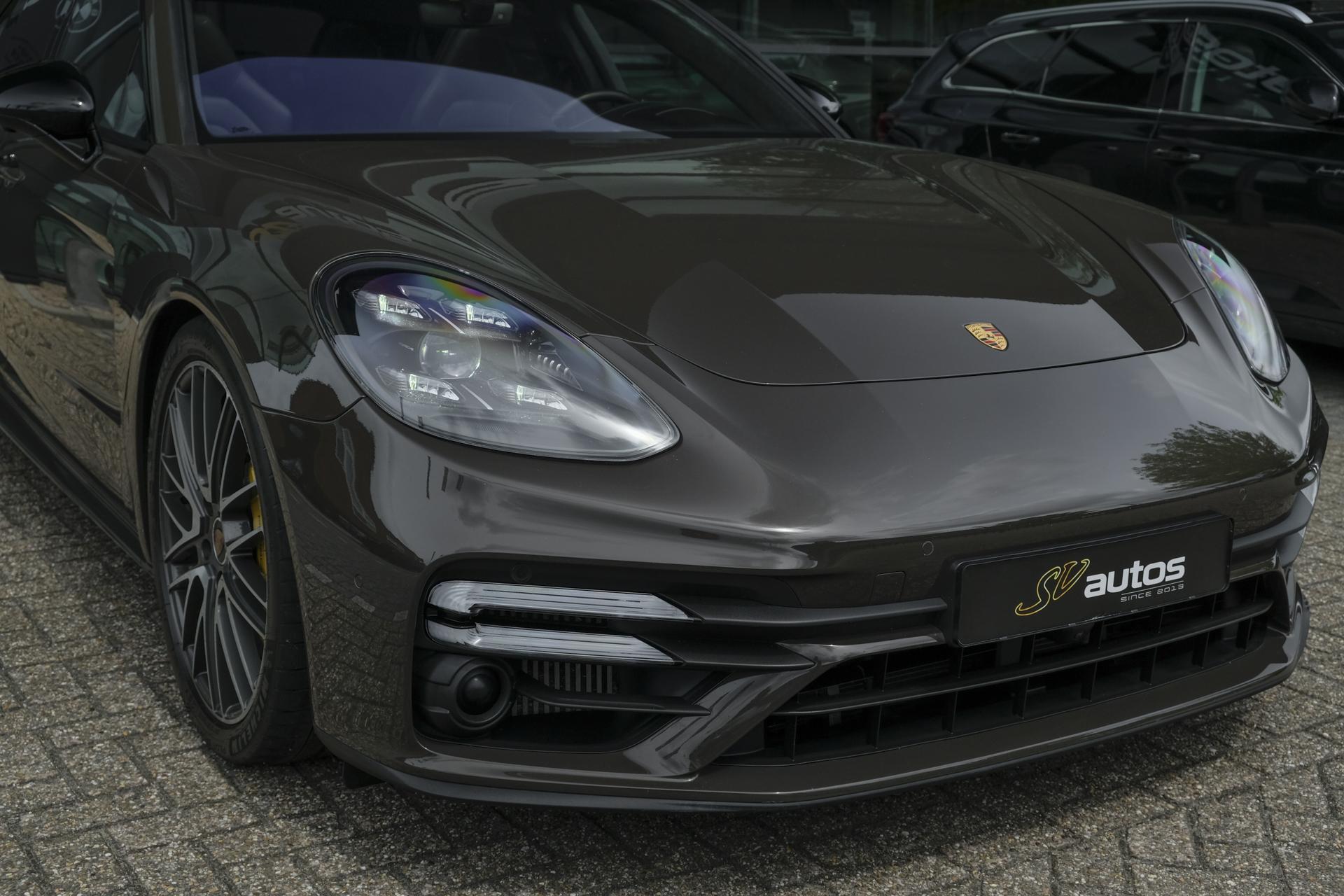 Foto van Porsche Panamera Turbo S E-hybrid