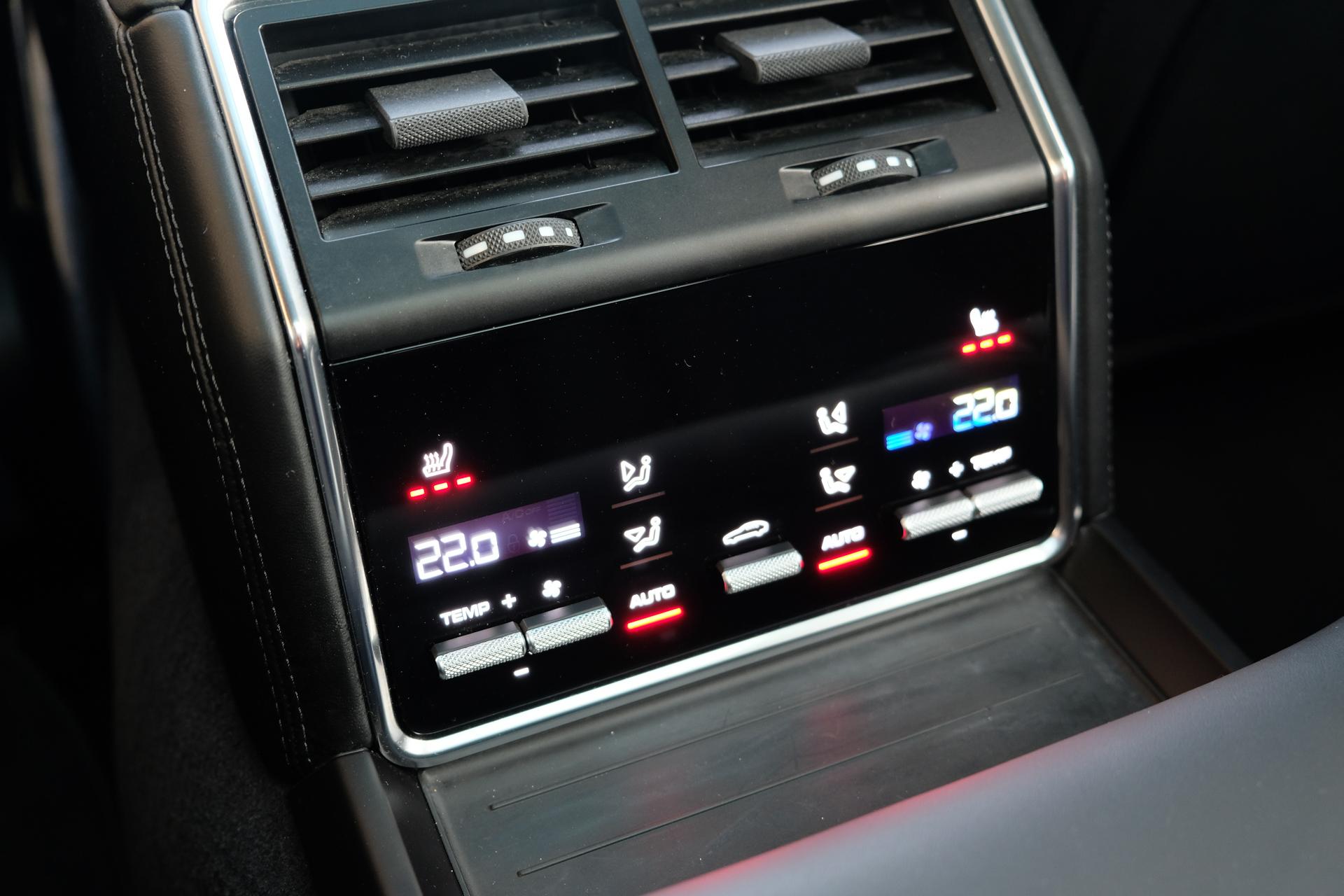 Foto van Porsche Panamera Turbo S E-hybrid