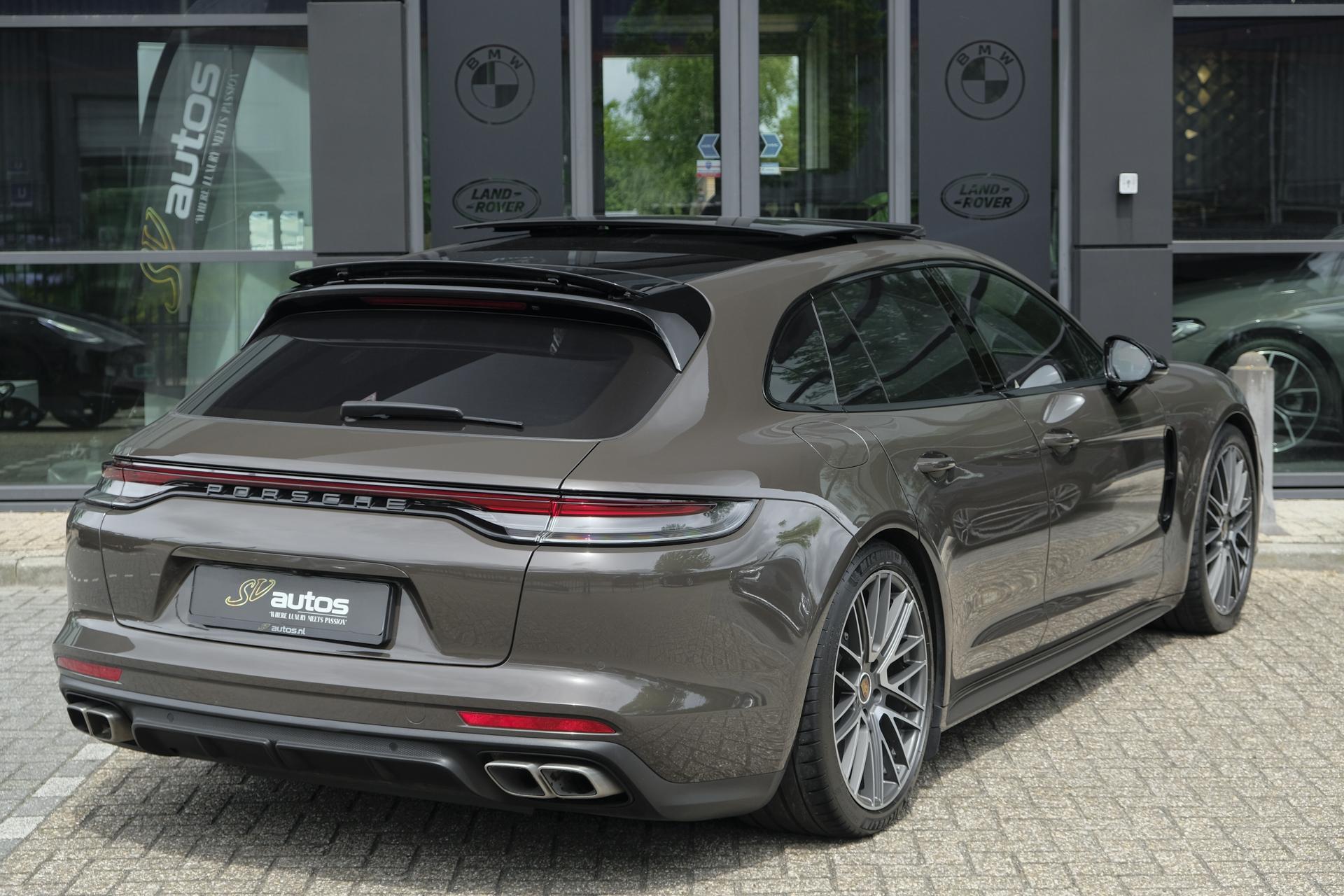 Foto van Porsche Panamera Turbo S E-hybrid
