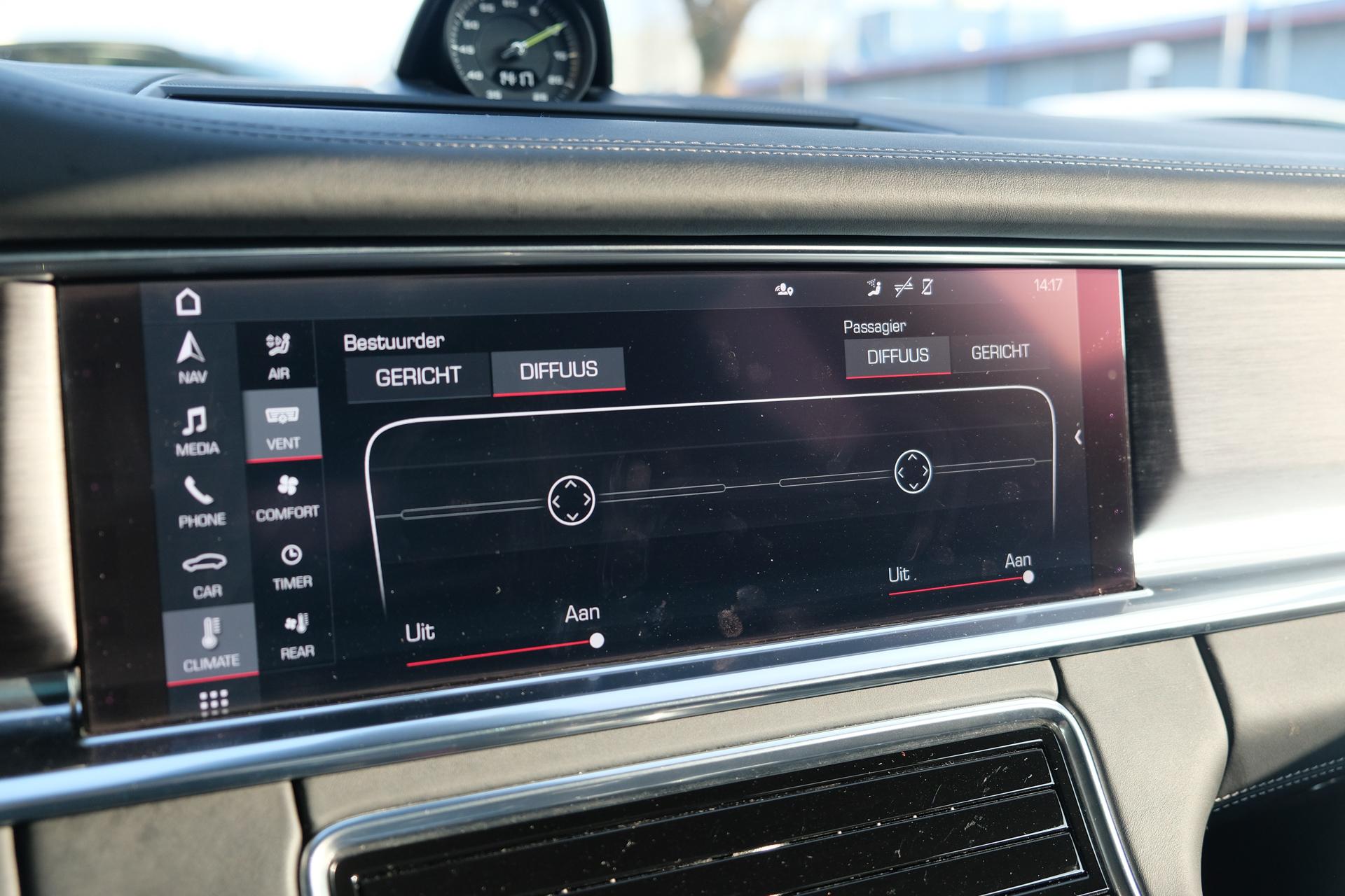 Foto van Porsche Panamera Turbo S E-hybrid