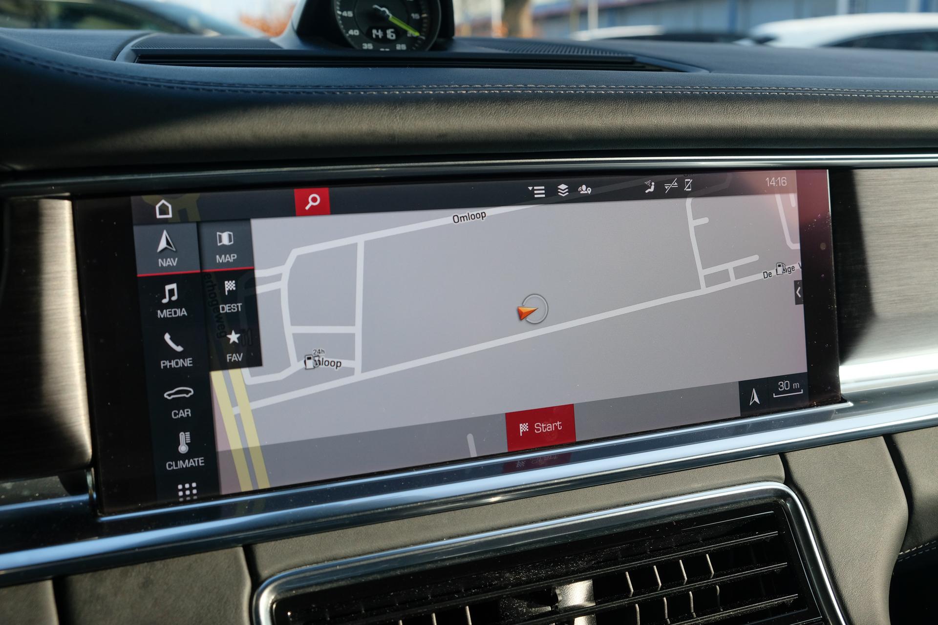 Foto van Porsche Panamera Turbo S E-hybrid