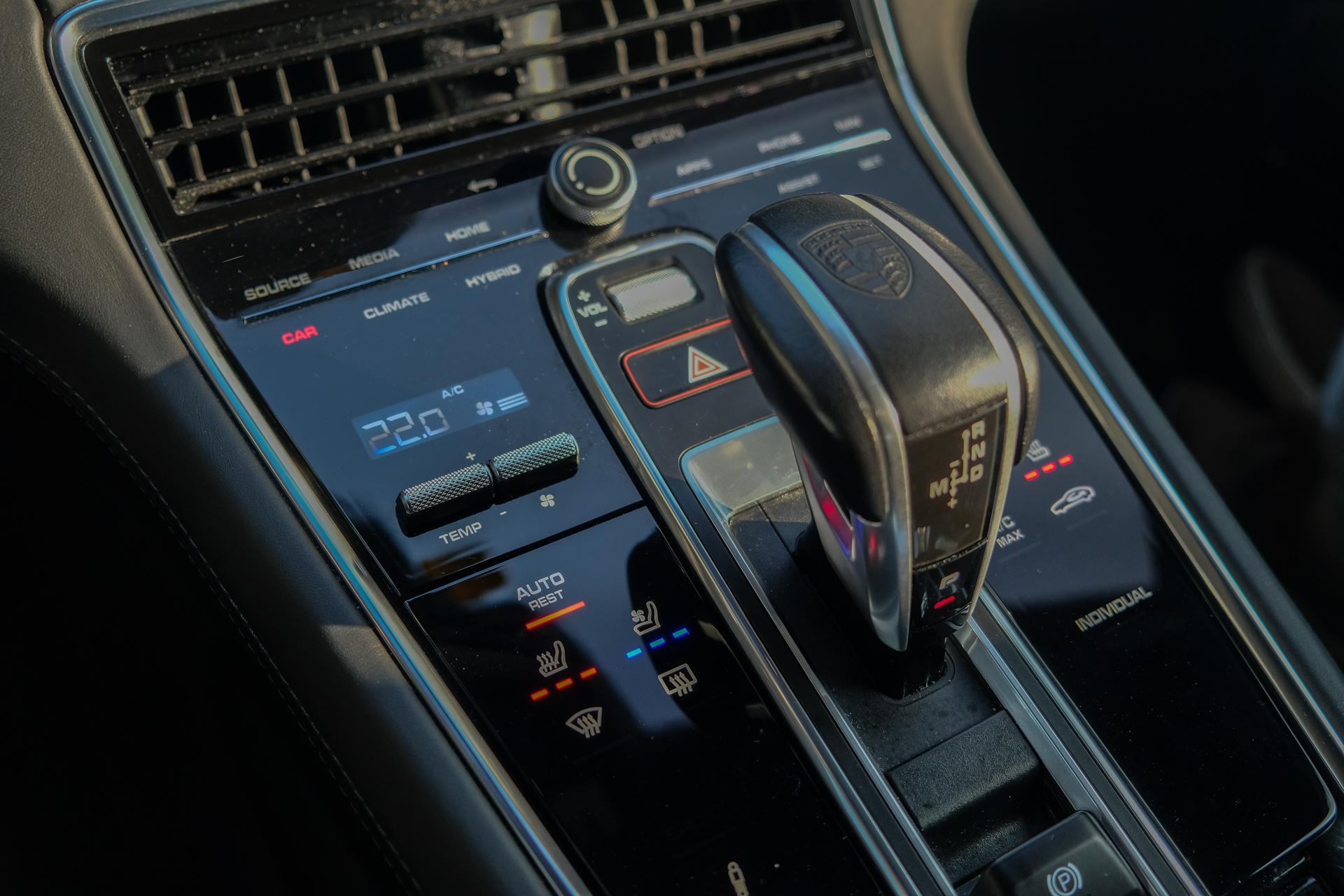 Foto van Porsche Panamera Turbo S E-hybrid