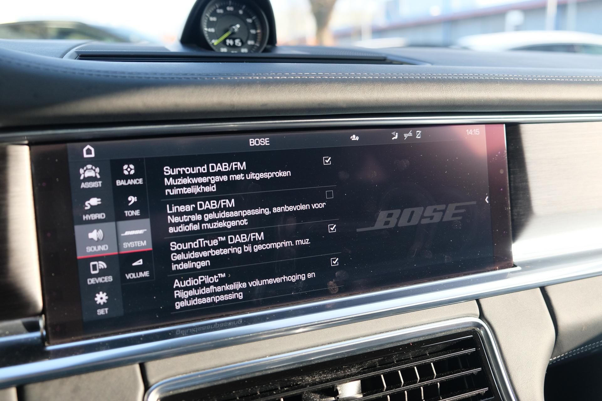 Foto van Porsche Panamera Turbo S E-hybrid