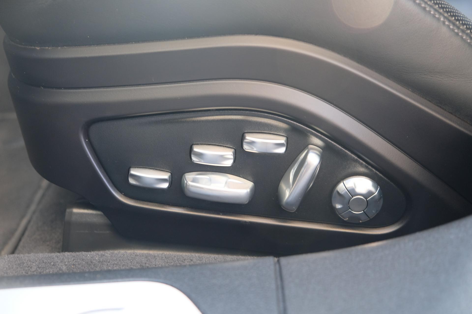 Foto van Porsche Panamera Turbo S E-hybrid