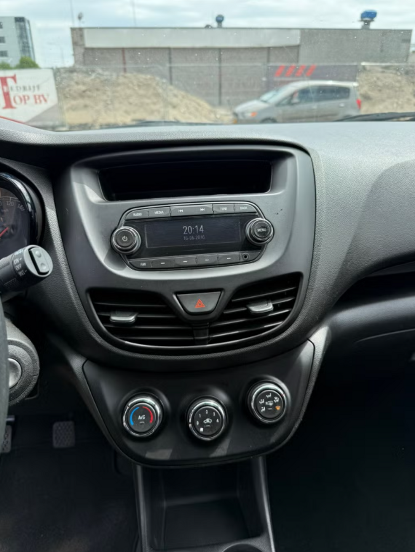 Foto van Opel Karl / Viva