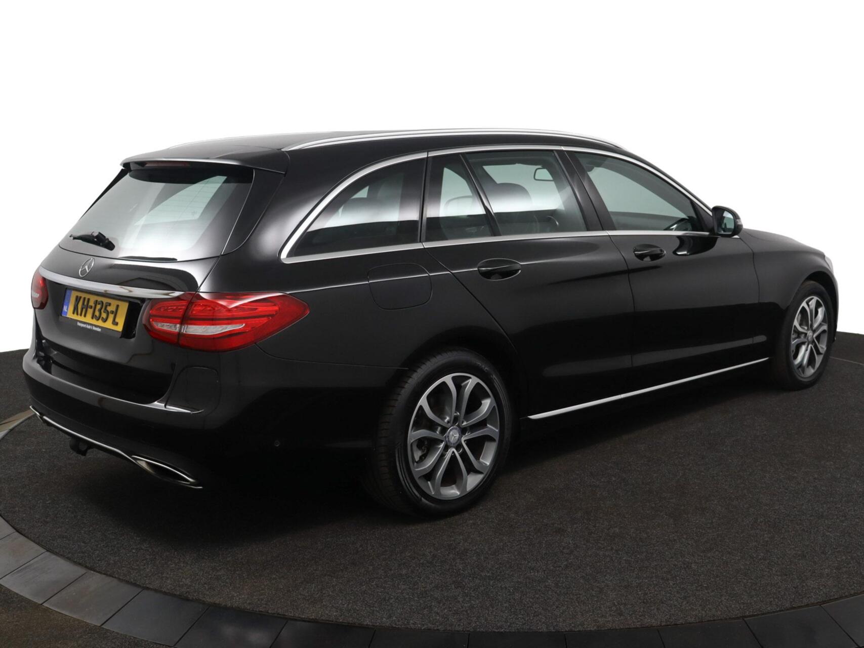 Foto van Mercedes-Benz C 350 E