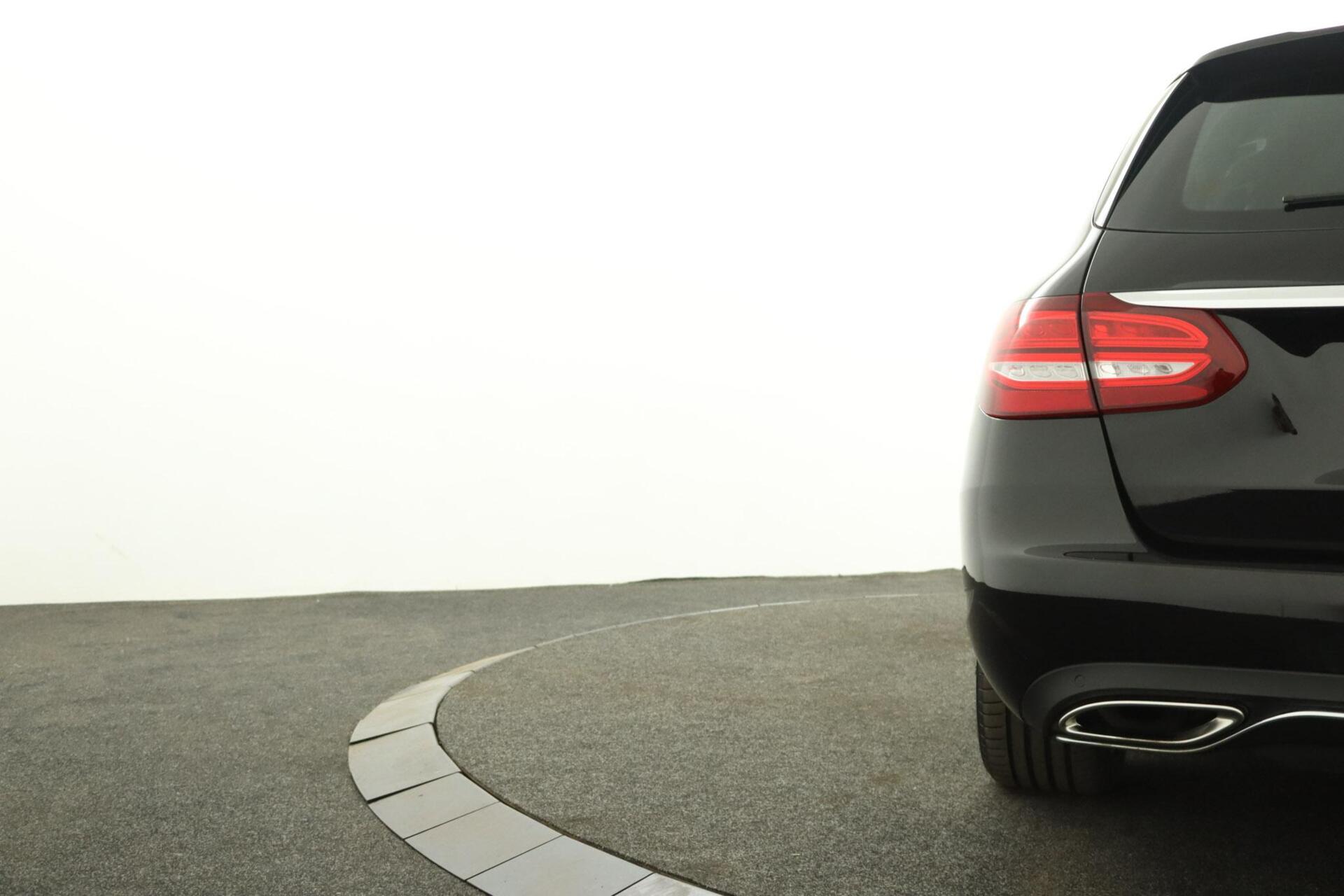 Foto van Mercedes-Benz C 350 E