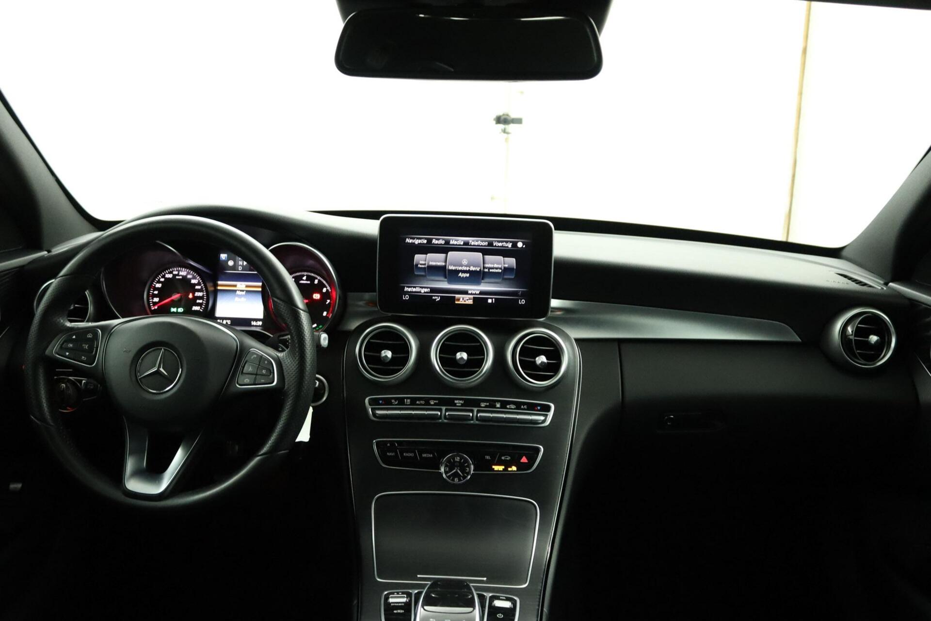 Foto van Mercedes-Benz C 350 E