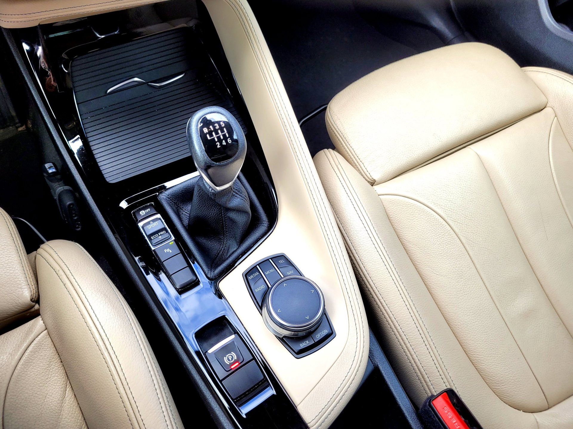 Foto van BMW X1 Sdrive16d