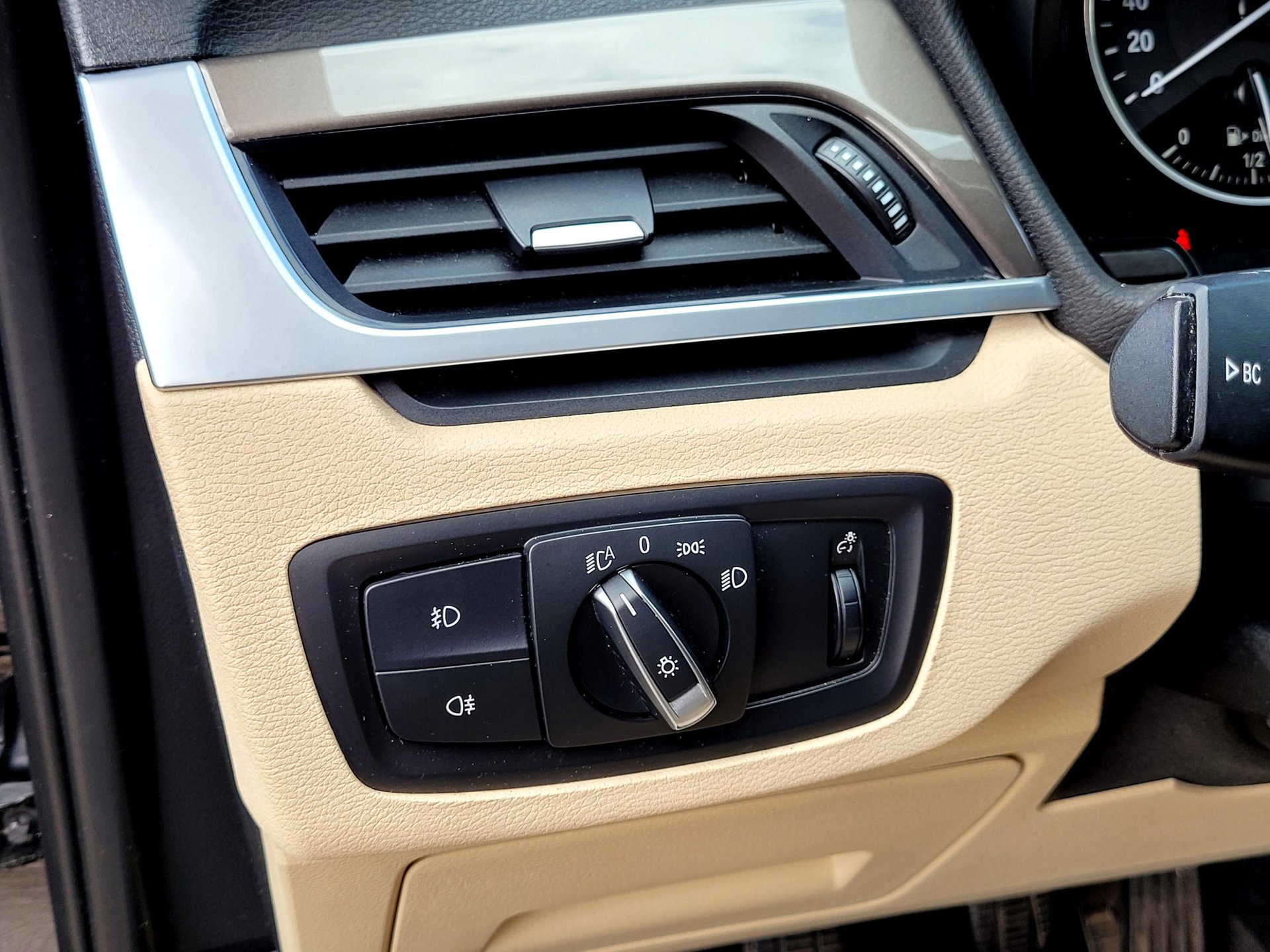 Foto van BMW X1 Sdrive16d