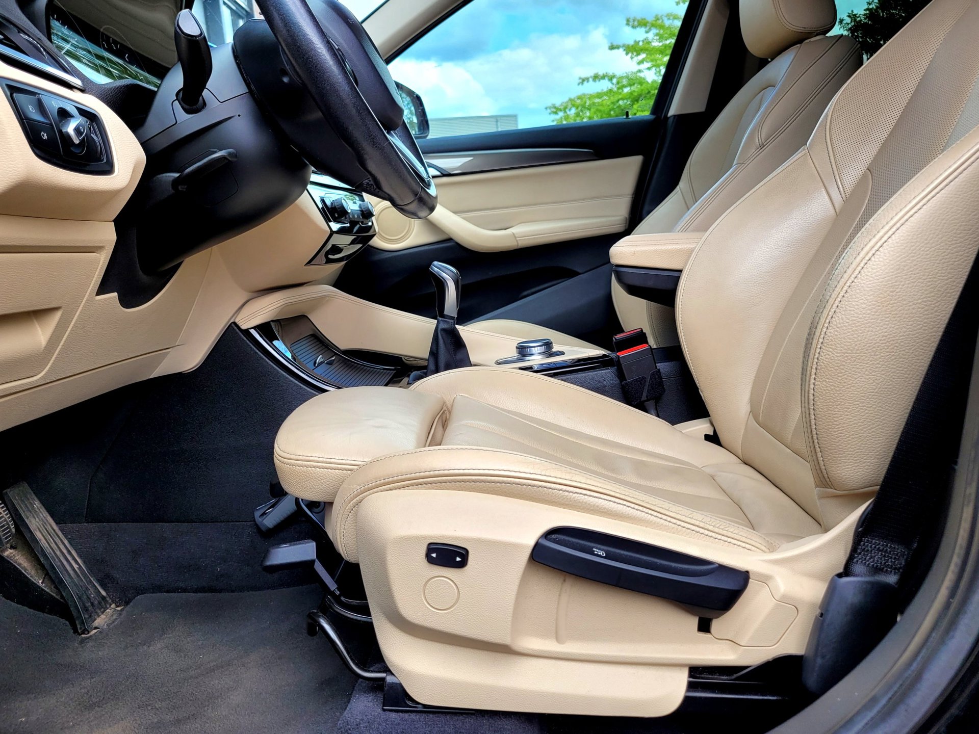 Foto van BMW X1 Sdrive16d