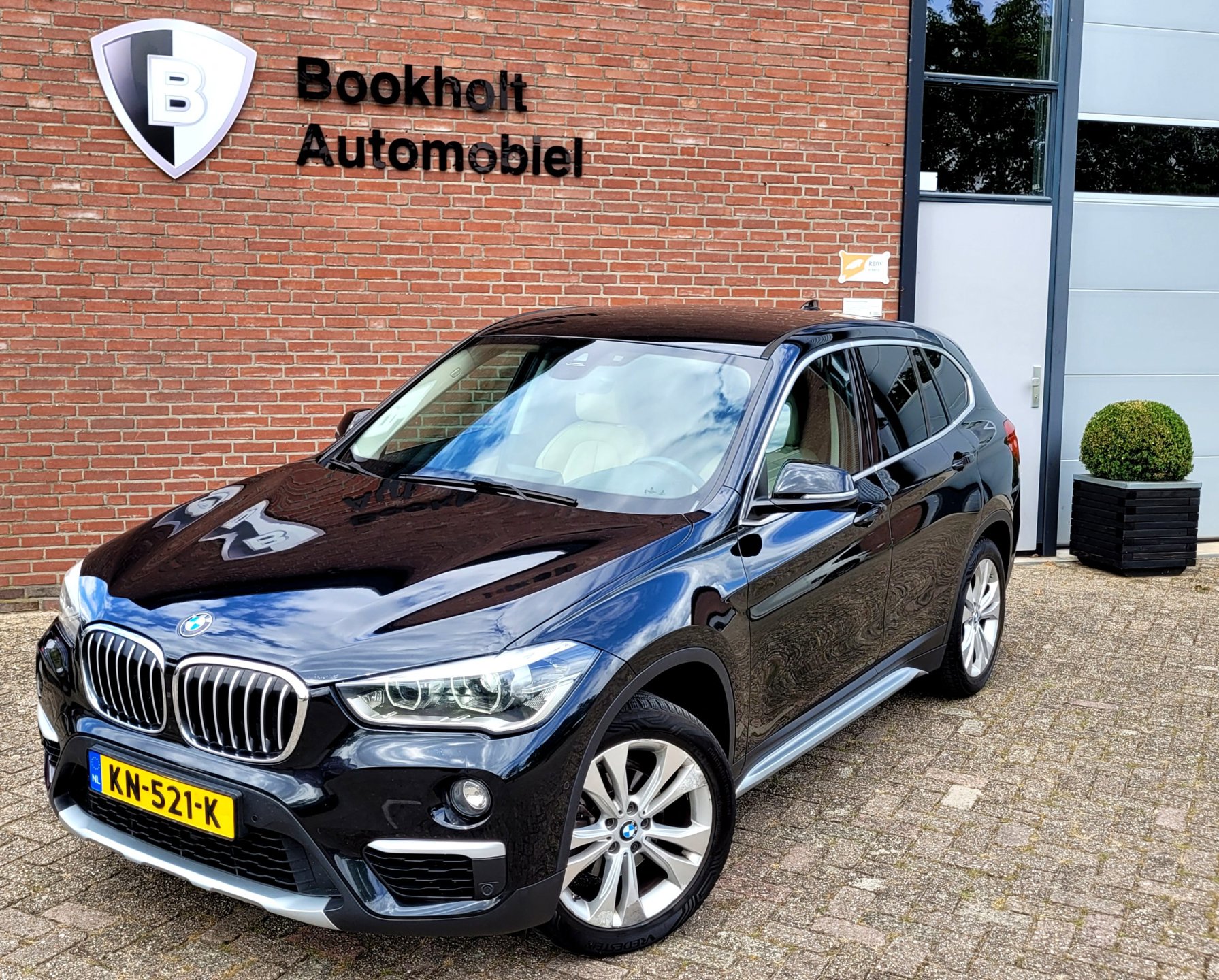Foto van BMW X1 Sdrive16d