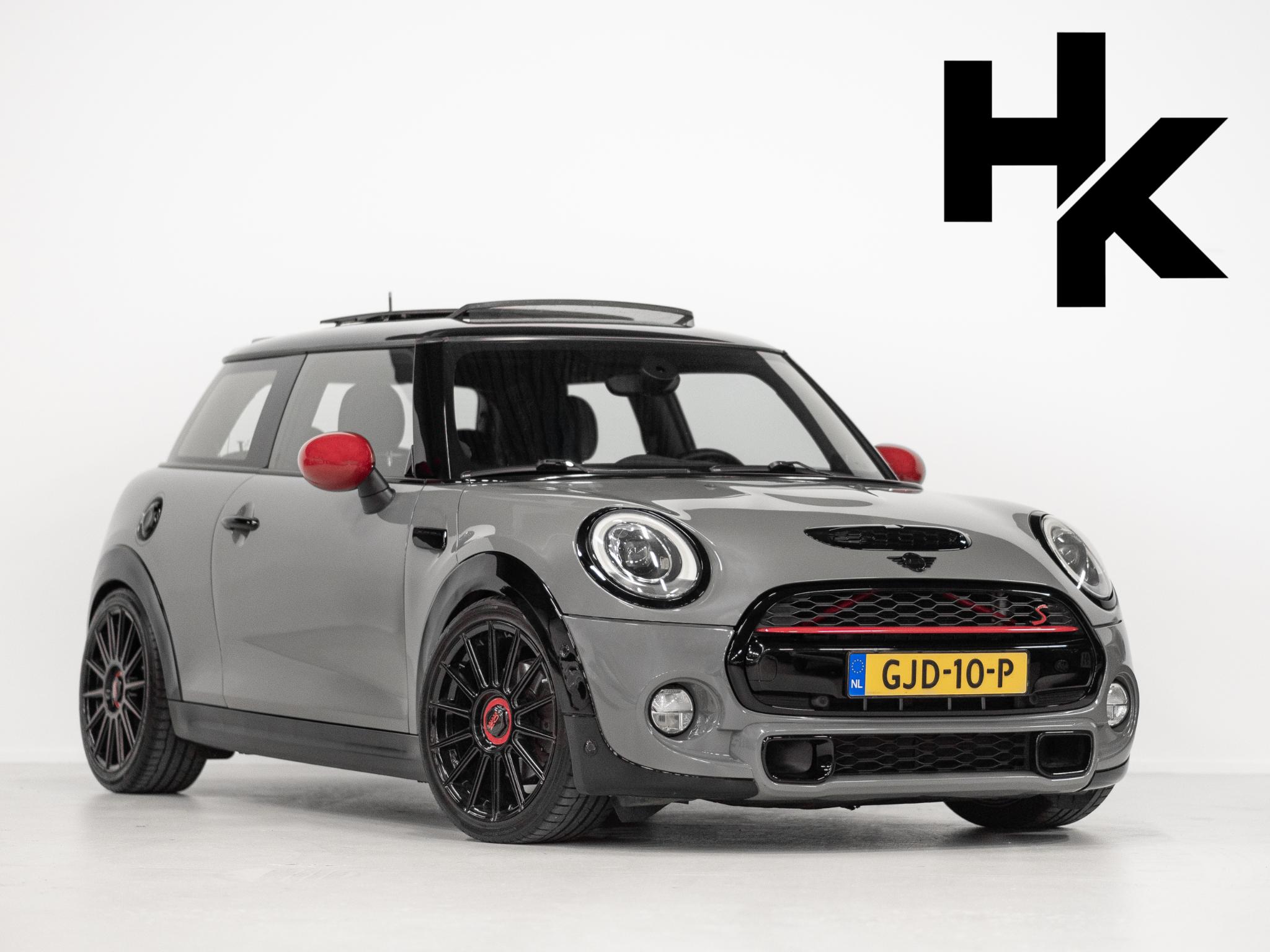 Mini Cooper S 2.0 Cooper S Chili Serious Business 2015 - voorkant