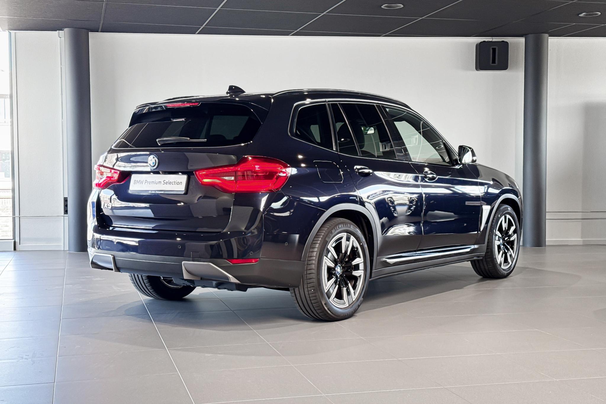 Foto van BMW Ix3
