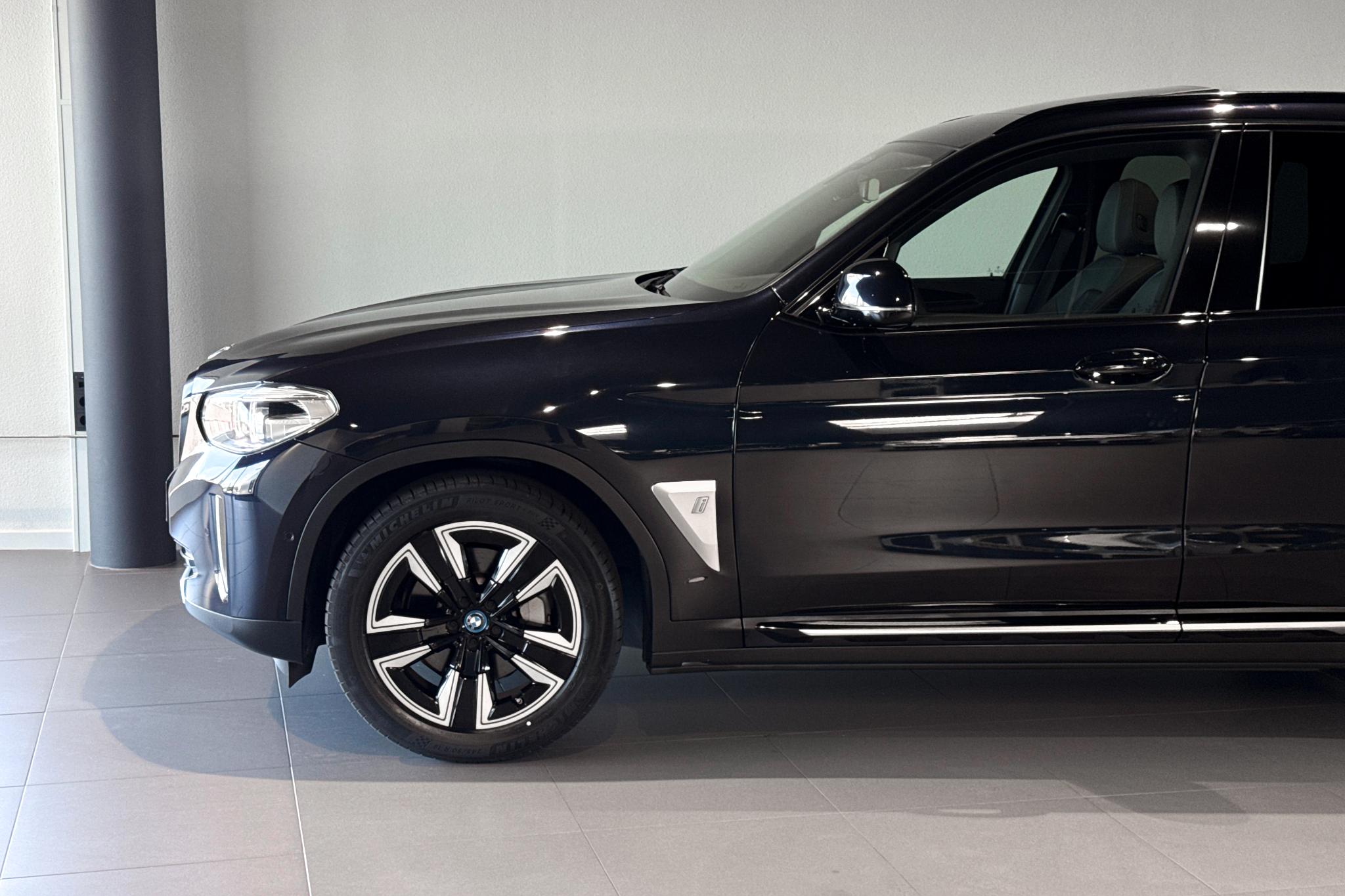Foto van BMW Ix3