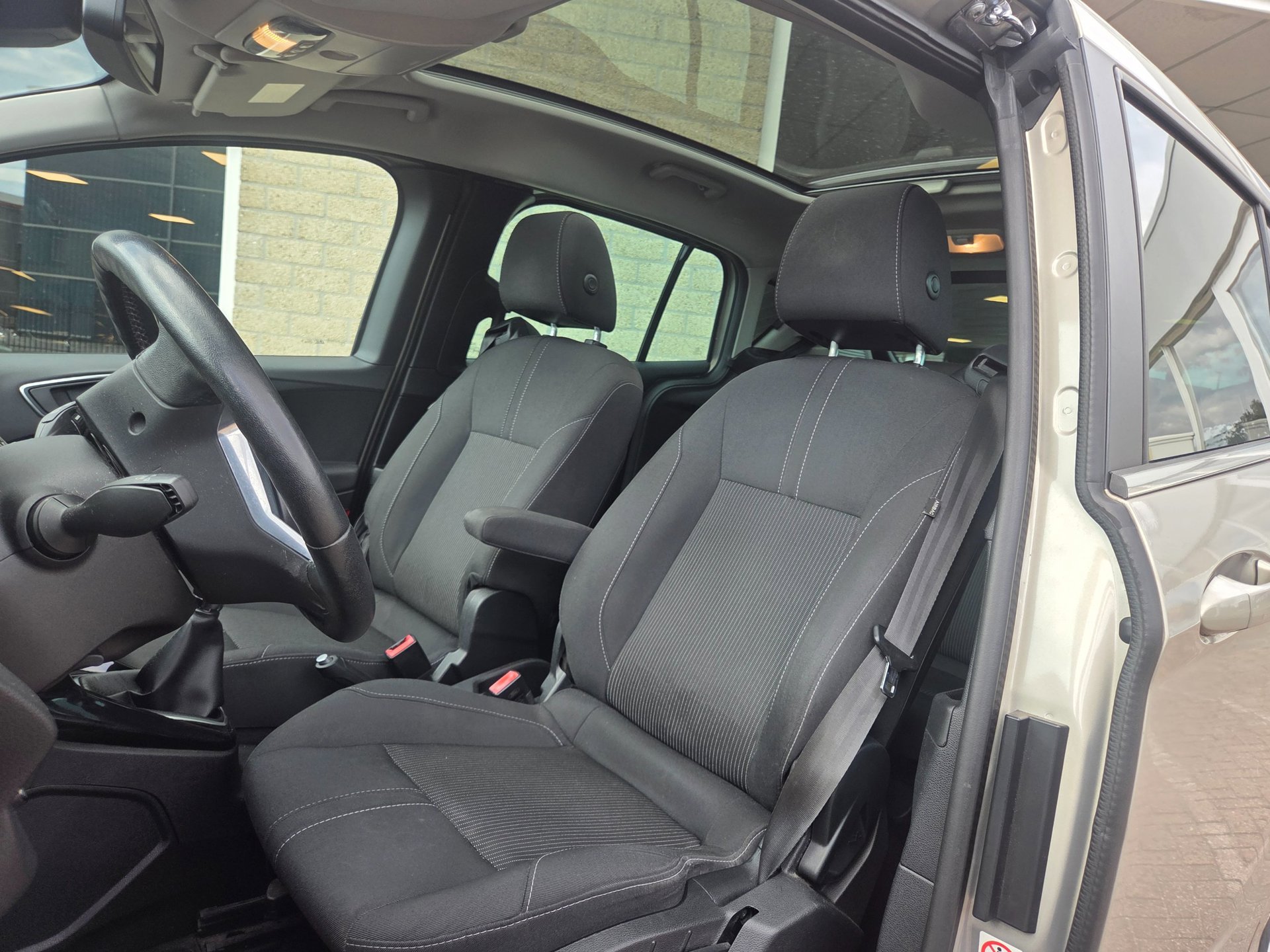 Foto van Ford B-max