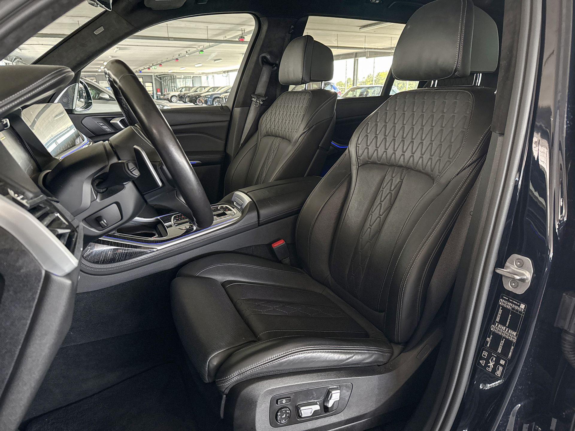 Foto van BMW X7 Xdrive40i