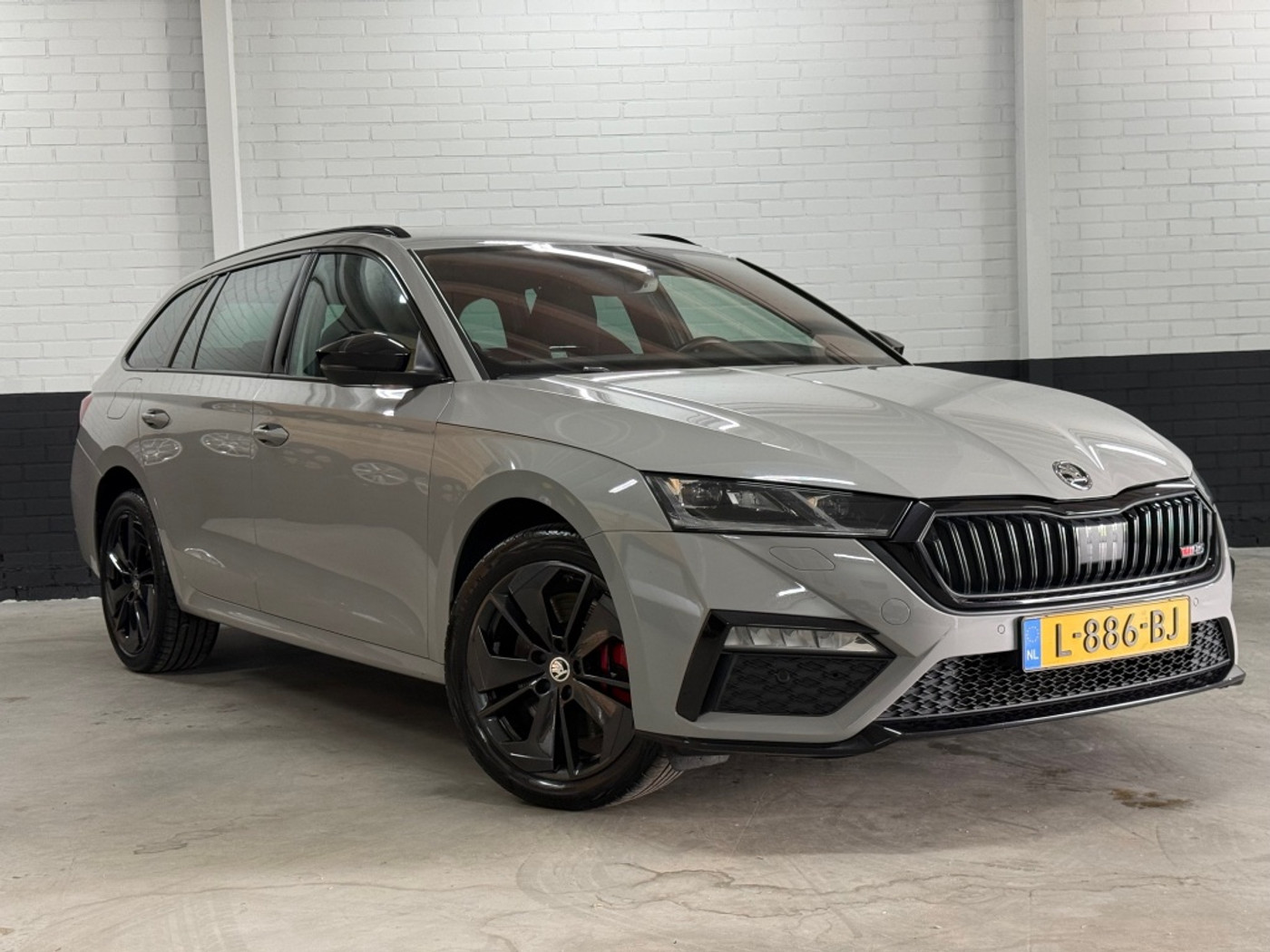 Skoda Octavia RS 1.4 TSI RS iV Bns 1e Eig! Keyless, Virt. Cockpit, Elktr klep, Ca 2021 - voorkant