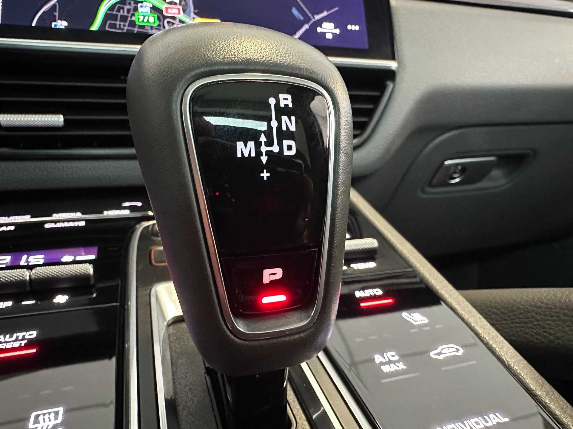 Foto van Porsche Cayenne E-hybrid