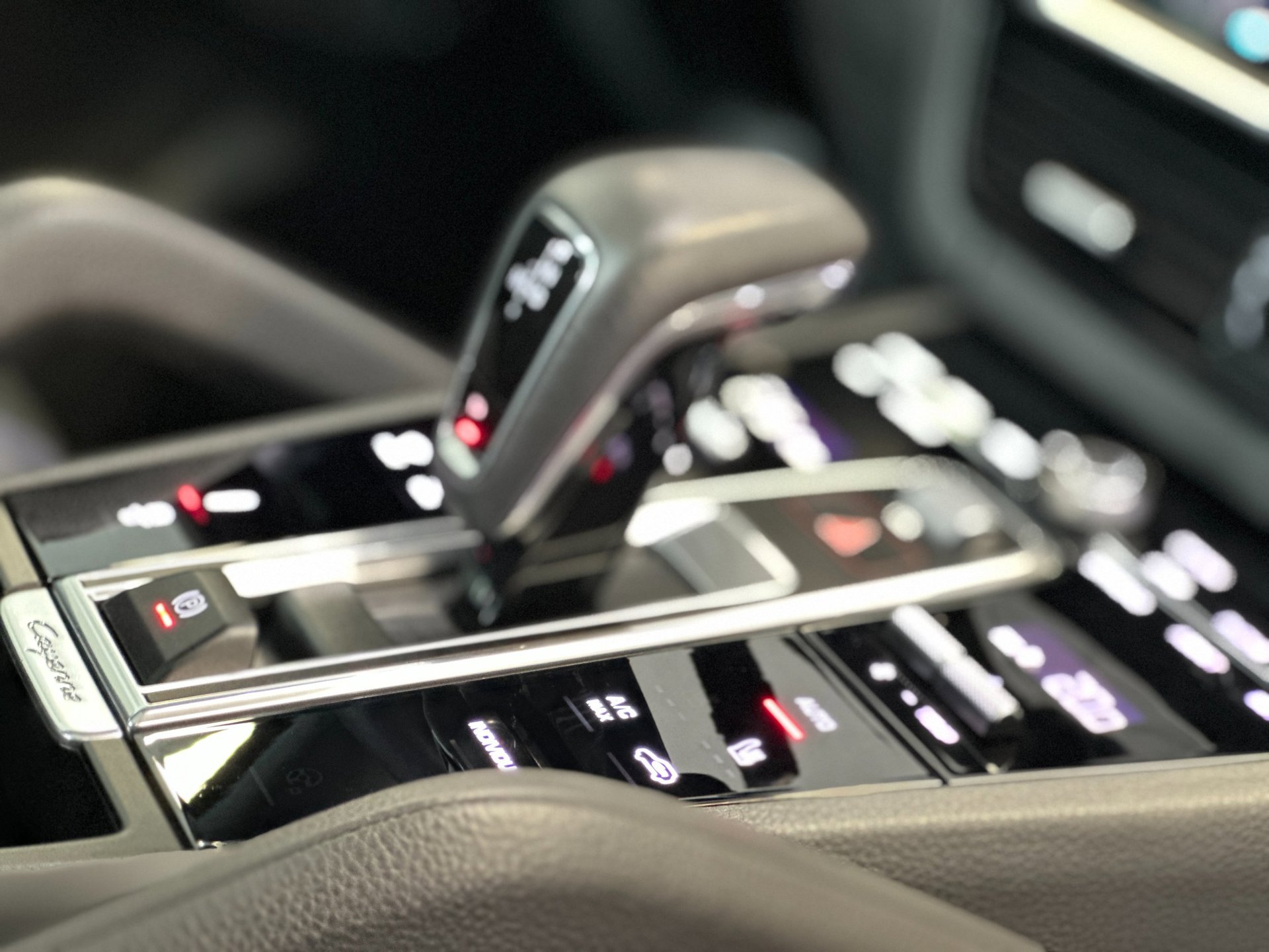 Foto van Porsche Cayenne E-hybrid