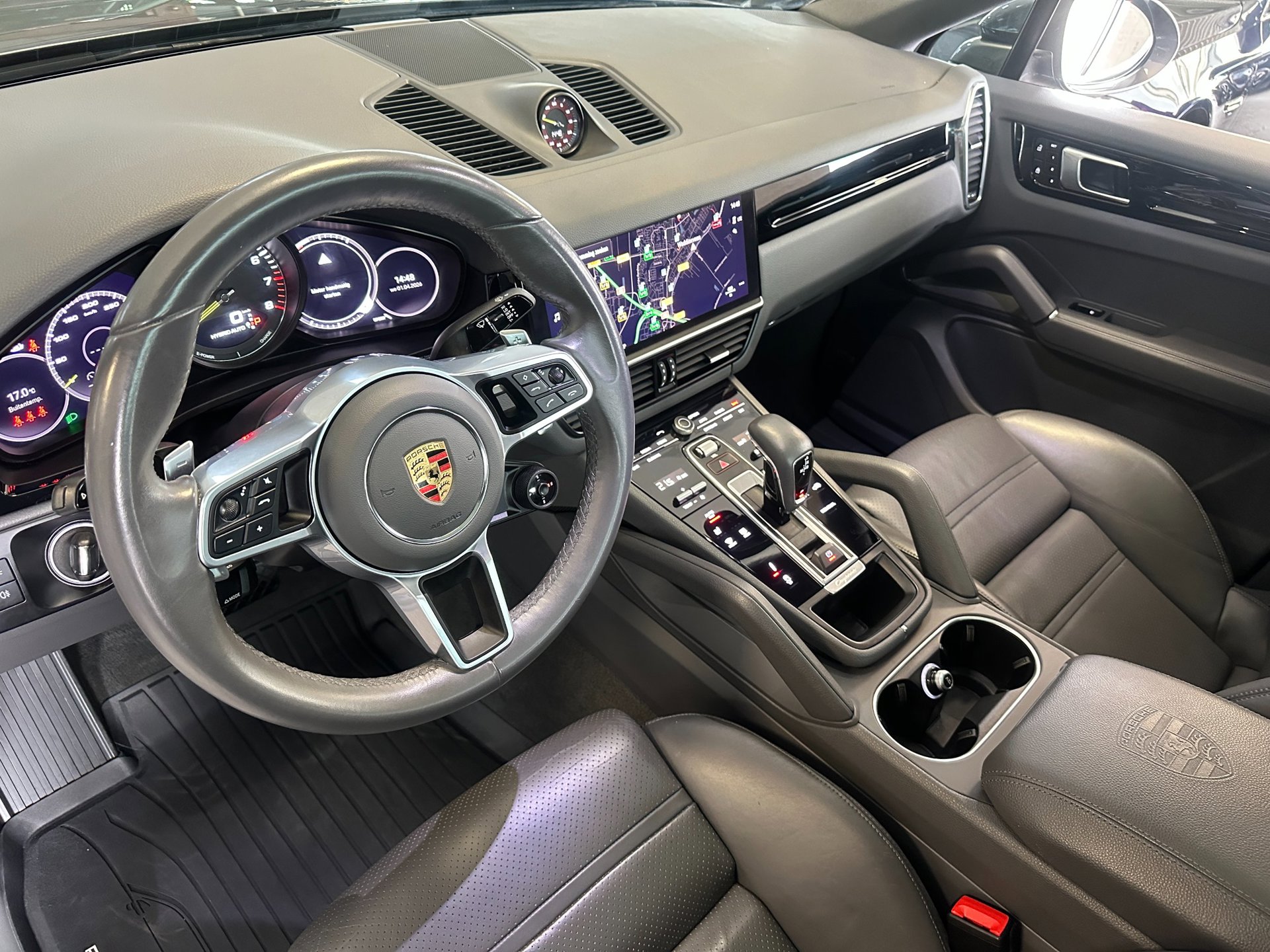 Foto van Porsche Cayenne E-hybrid