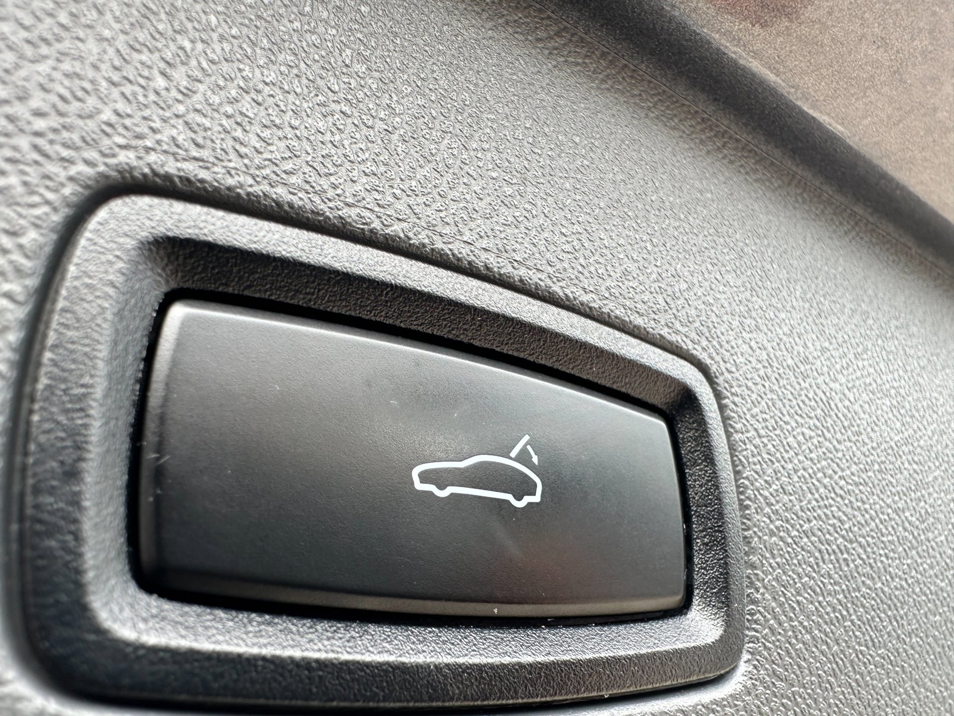 Foto van Porsche Cayenne E-hybrid