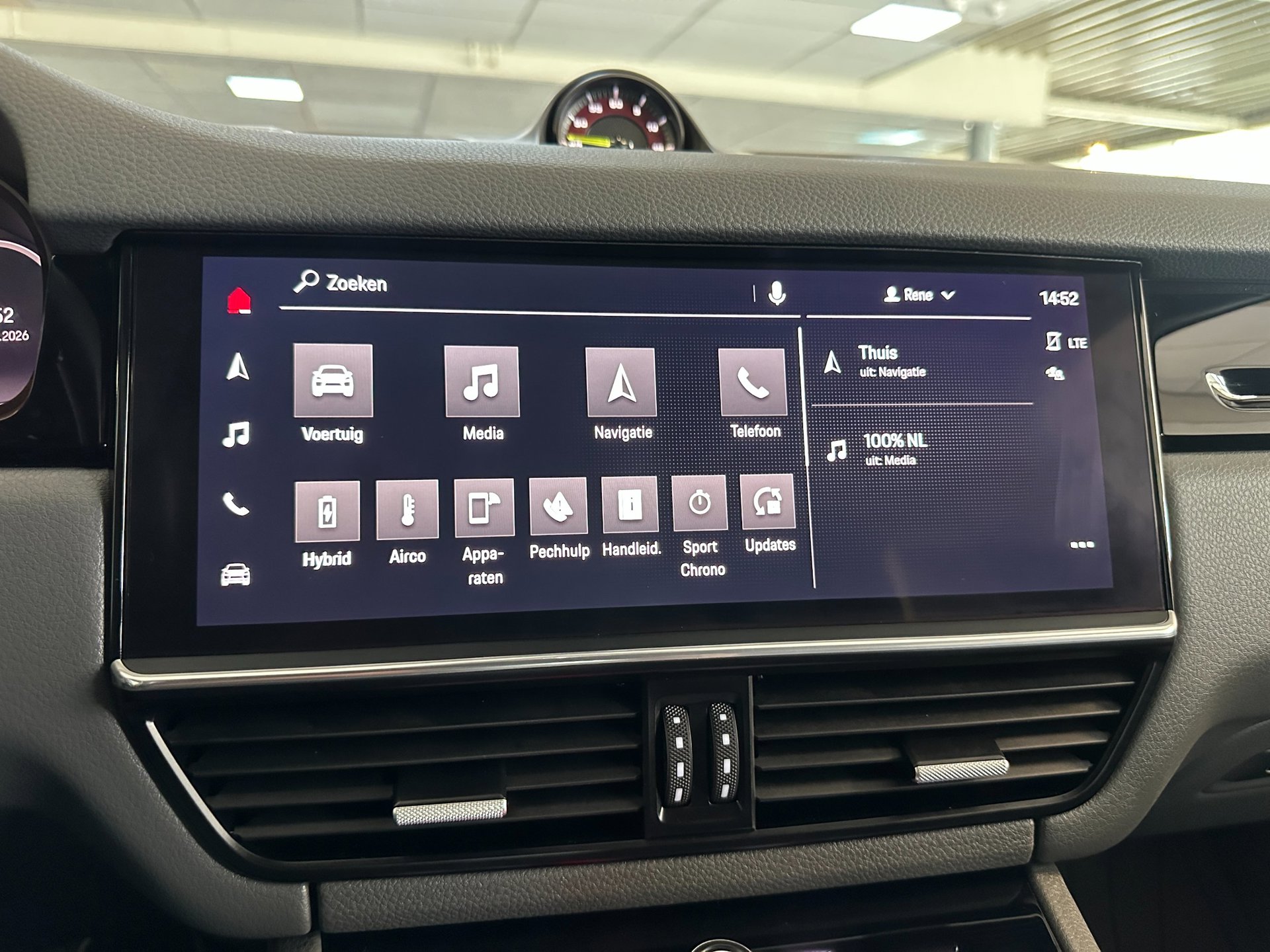 Foto van Porsche Cayenne E-hybrid