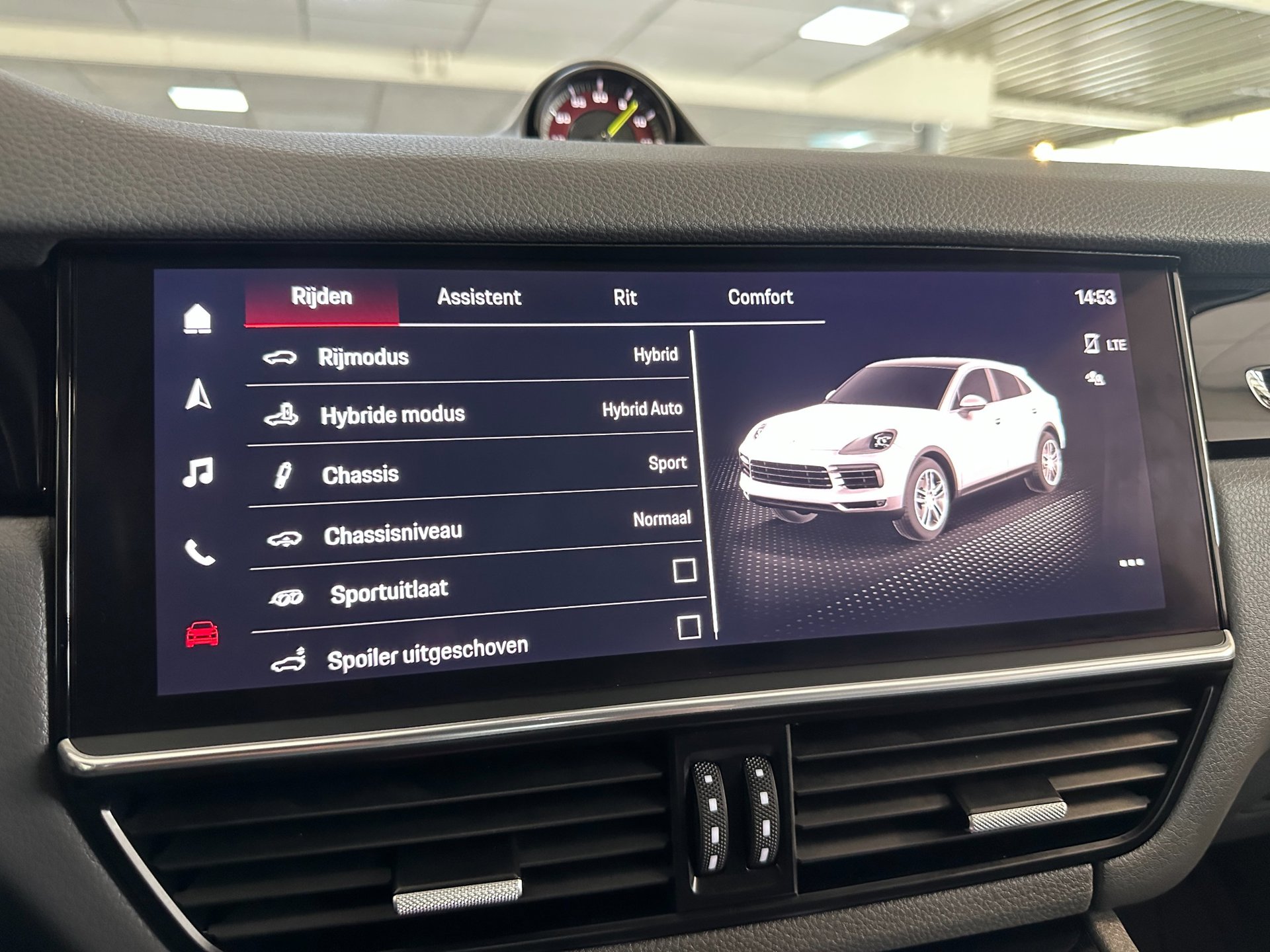 Foto van Porsche Cayenne E-hybrid