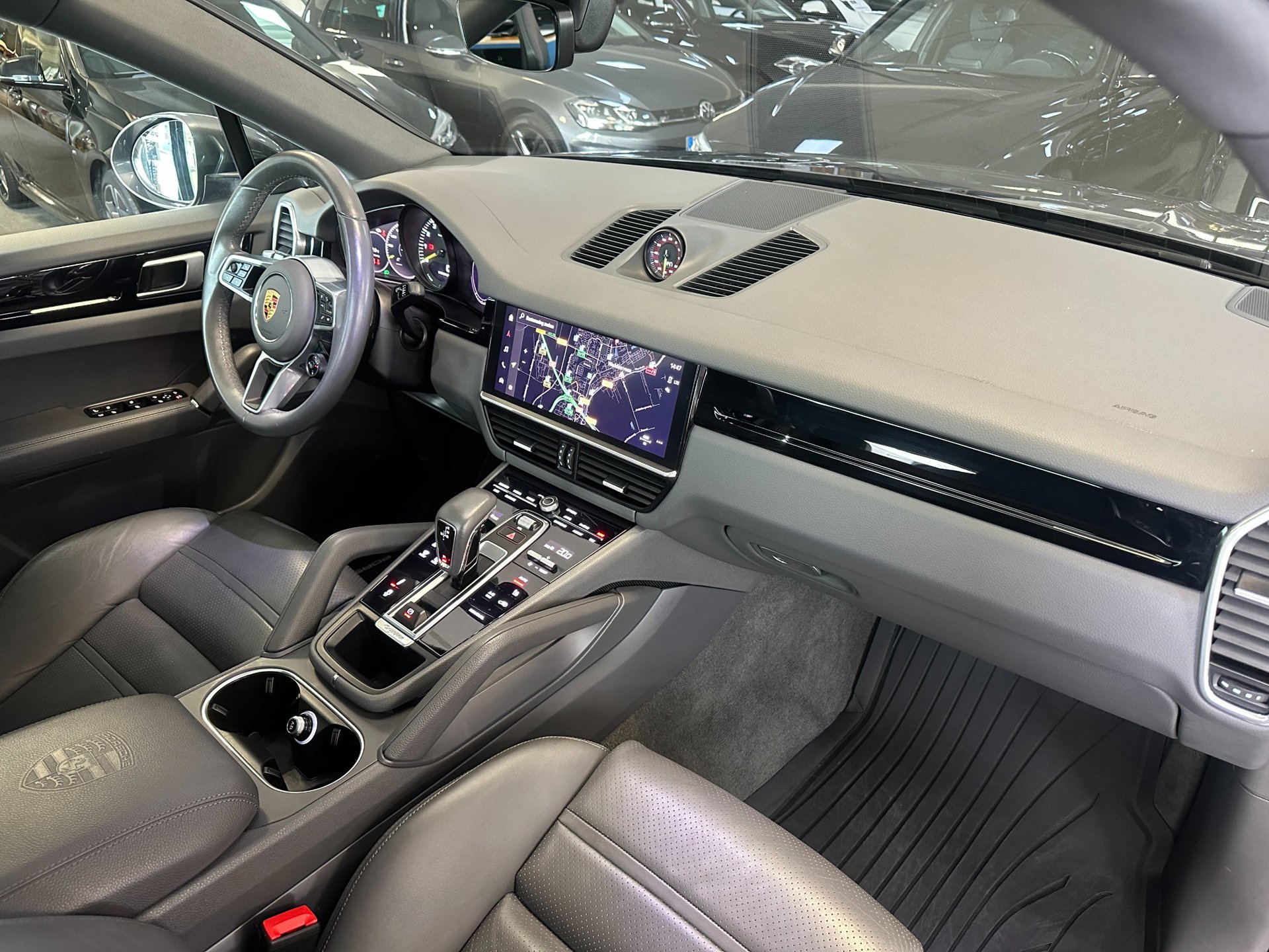 Foto van Porsche Cayenne E-hybrid