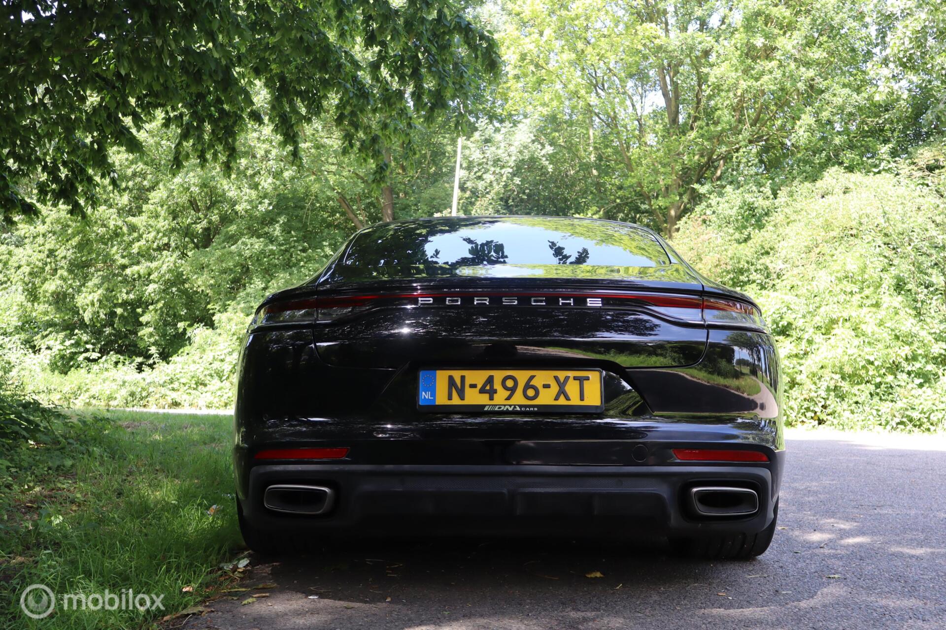 Foto van Porsche Panamera 4 E-hybrid