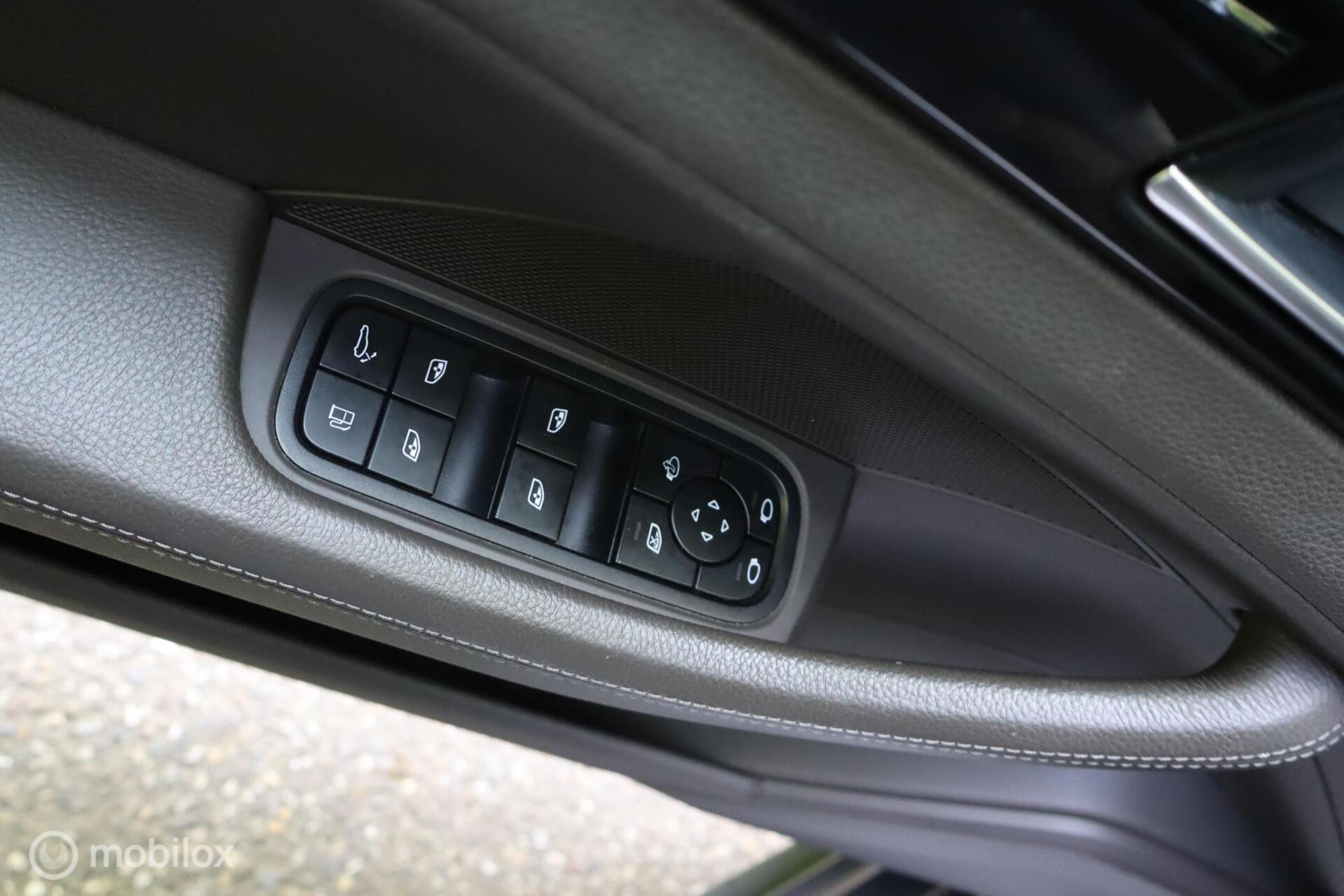 Foto van Porsche Panamera 4 E-hybrid