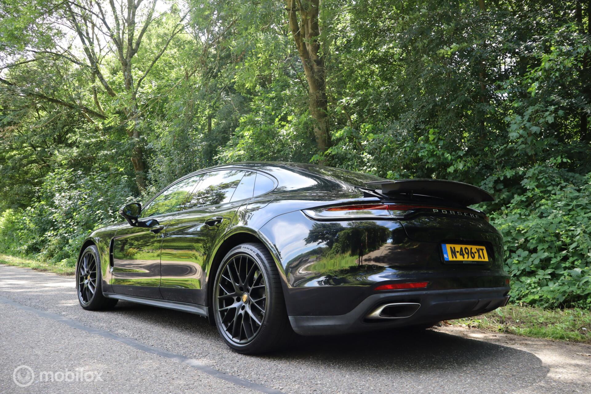 Foto van Porsche Panamera 4 E-hybrid