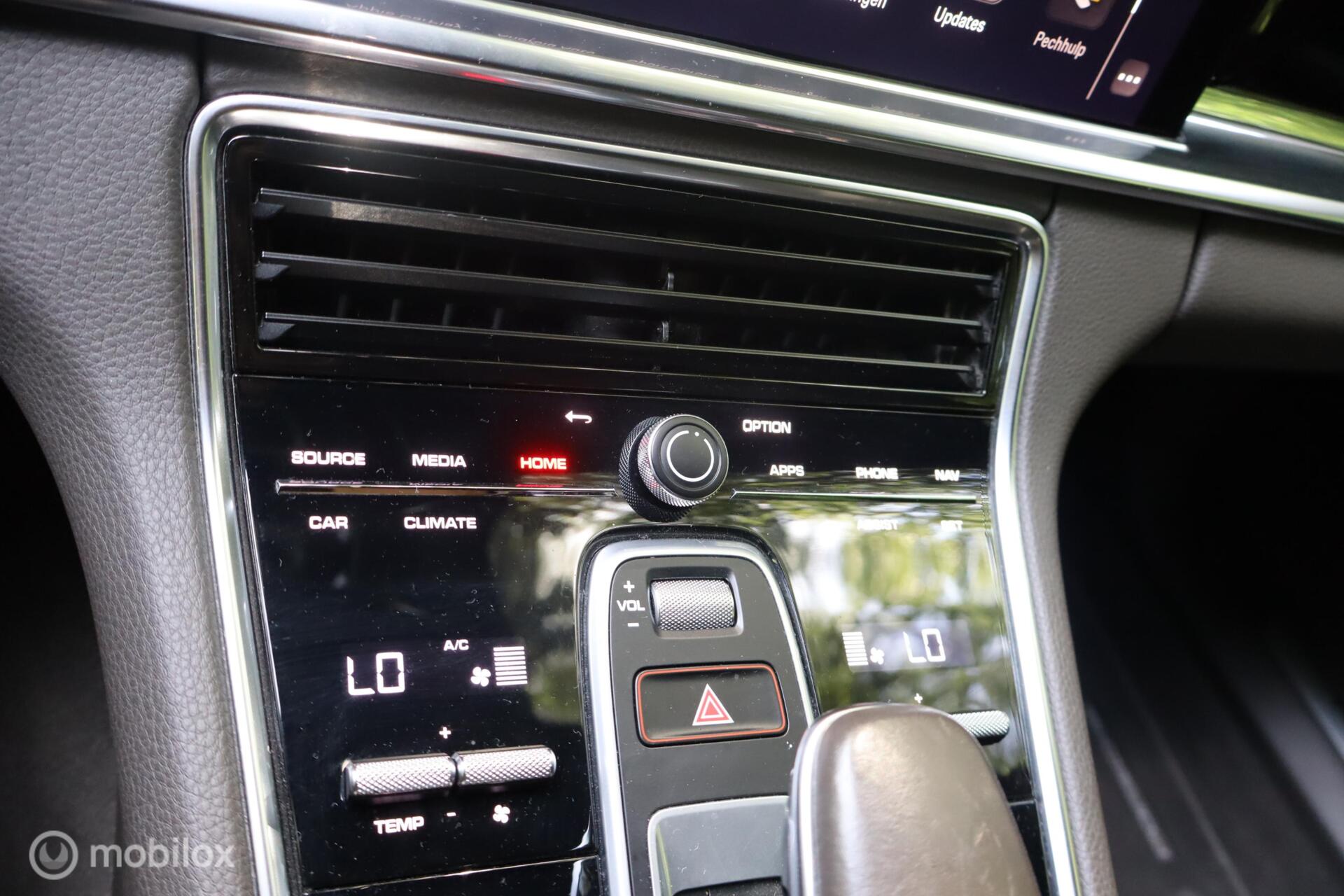 Foto van Porsche Panamera 4 E-hybrid