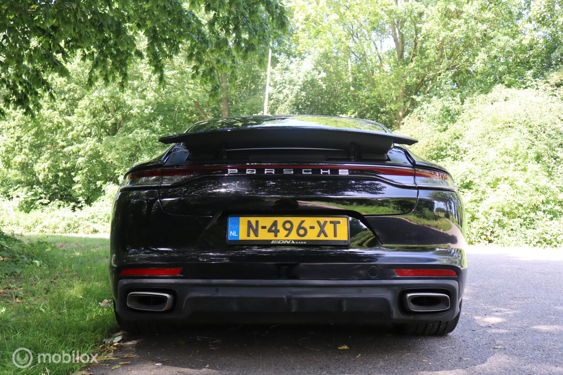 Foto van Porsche Panamera 4 E-hybrid