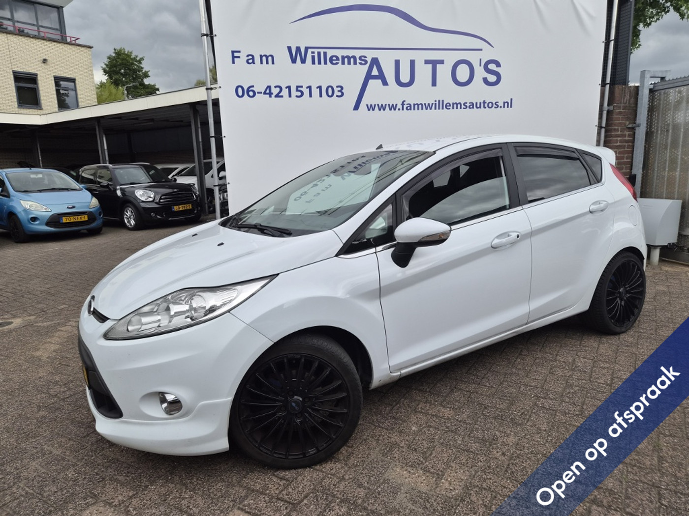 Ford Fiesta 1.4 Titanium ST  SPORT 2011 - voorkant
