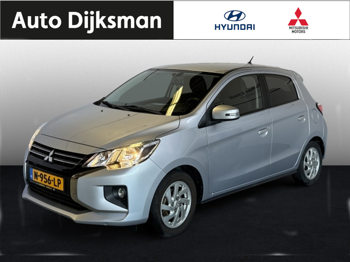 Mitsubishi Mitsubishi Space Star 1.2 Nova Carplay 2021 - voorkant