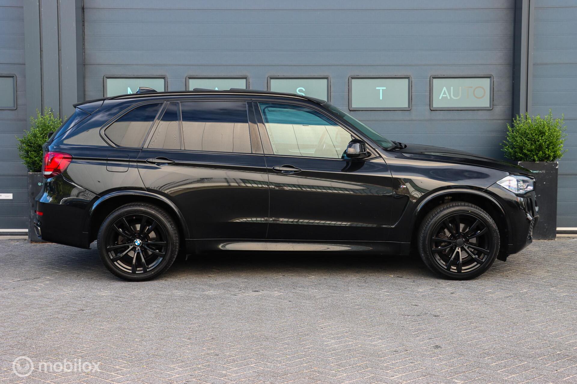 Foto van BMW X5 Xdrive30d