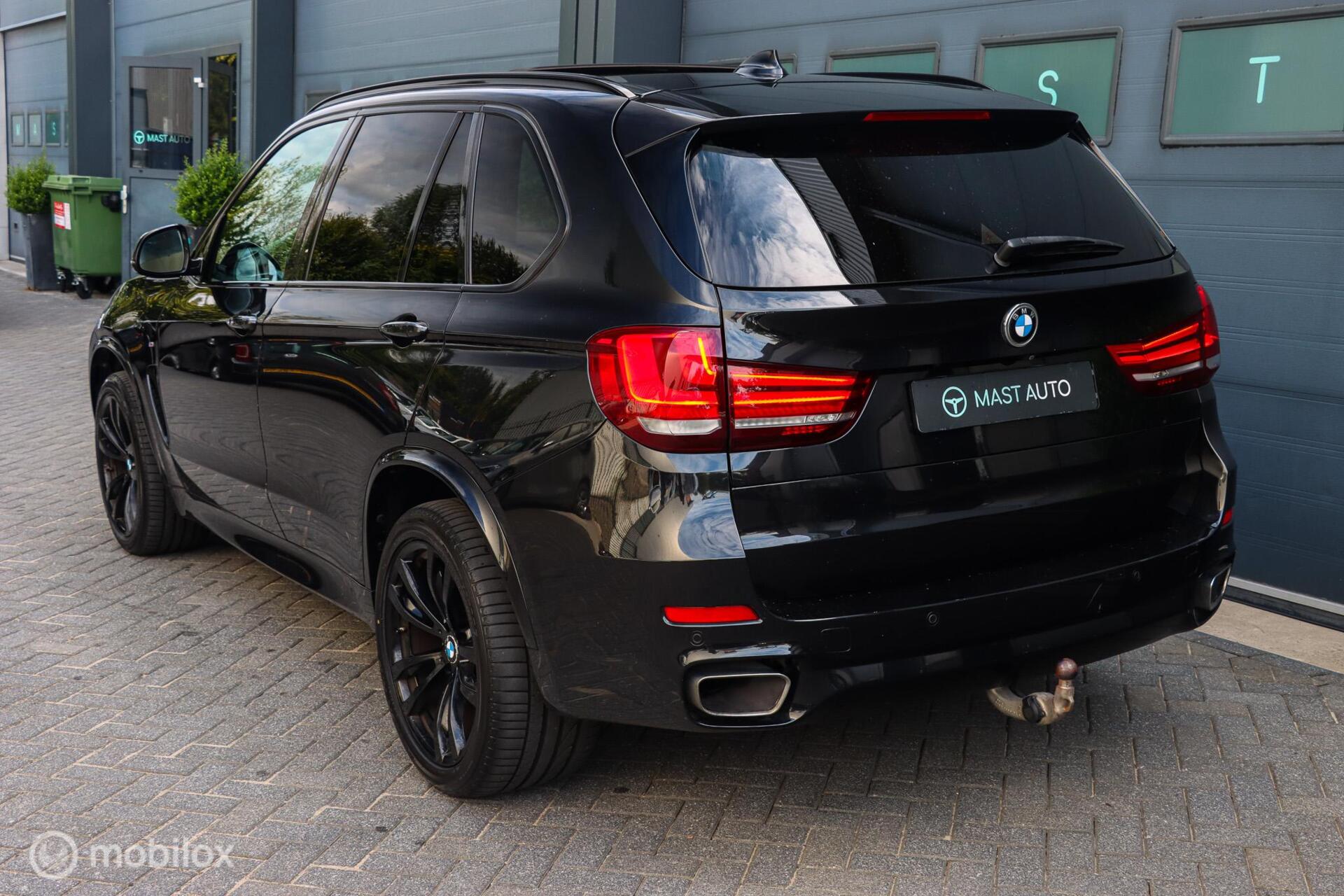 Foto van BMW X5 Xdrive30d