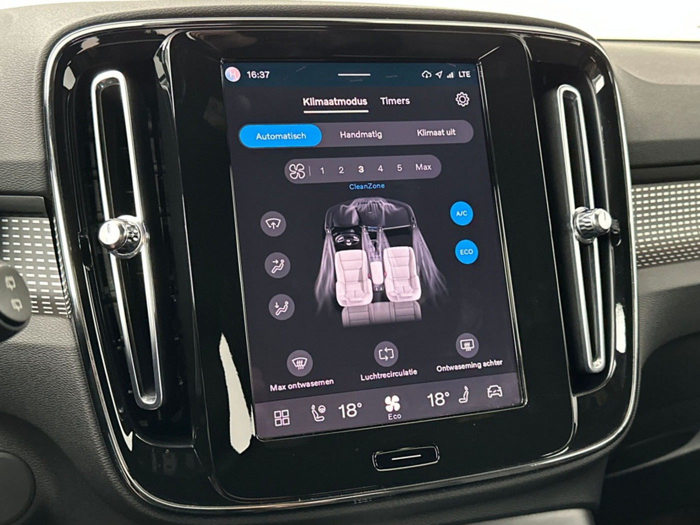 Foto van Volvo XC40