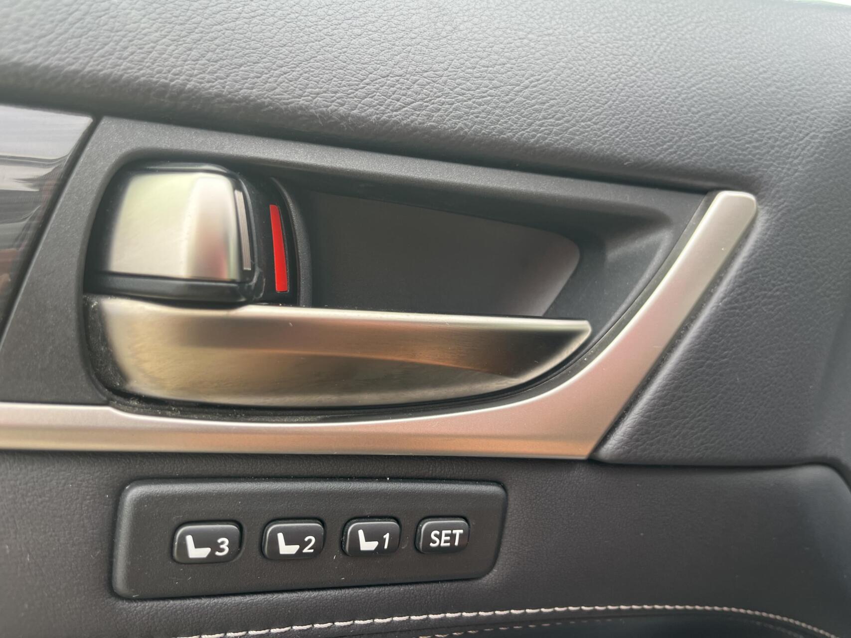 Foto van Lexus Lexus Gs300h