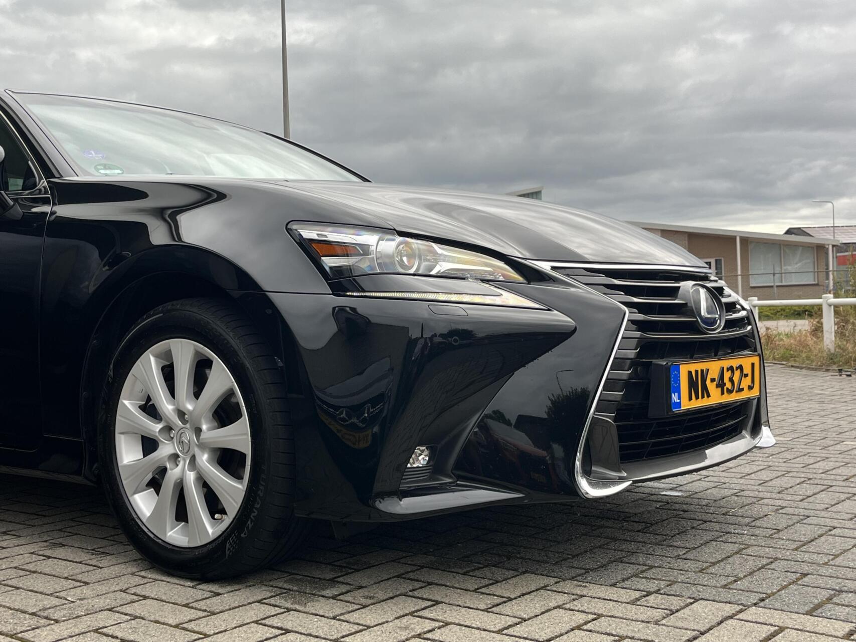 Foto van Lexus Lexus Gs300h