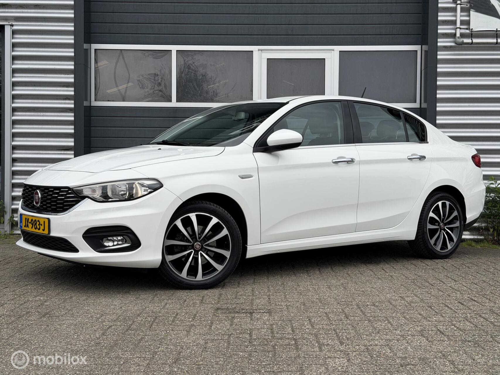 Foto van Fiat Fiat Tipo