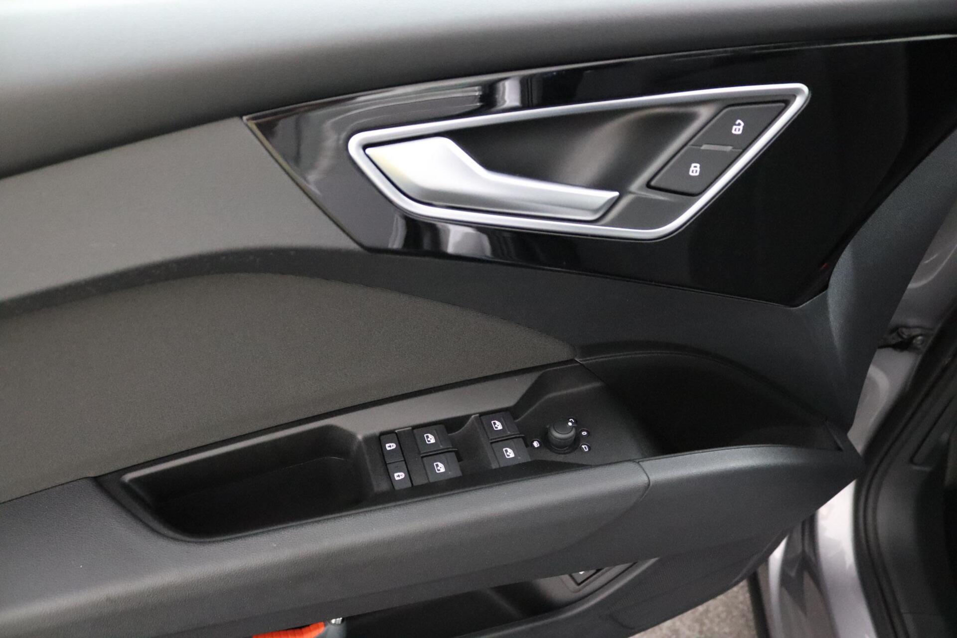 Foto van Audi Q4 Sportback 35 E-tron