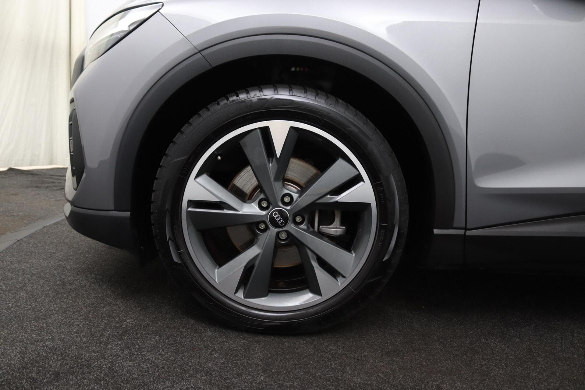 Foto van Audi Q4 Sportback 35 E-tron