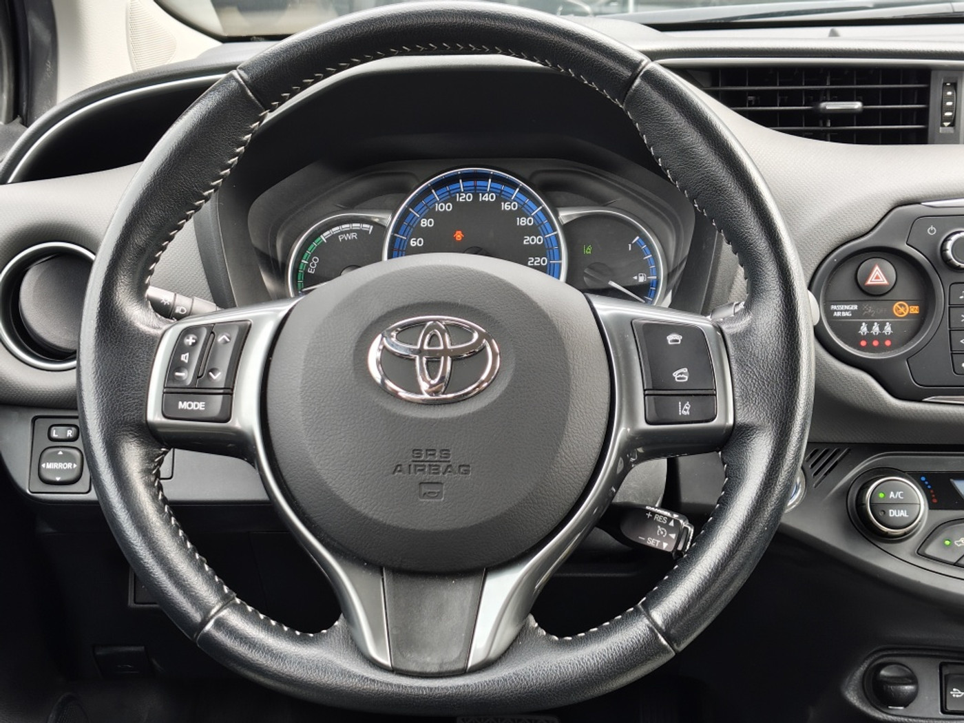 Foto van Toyota Toyota Yaris Hybrid