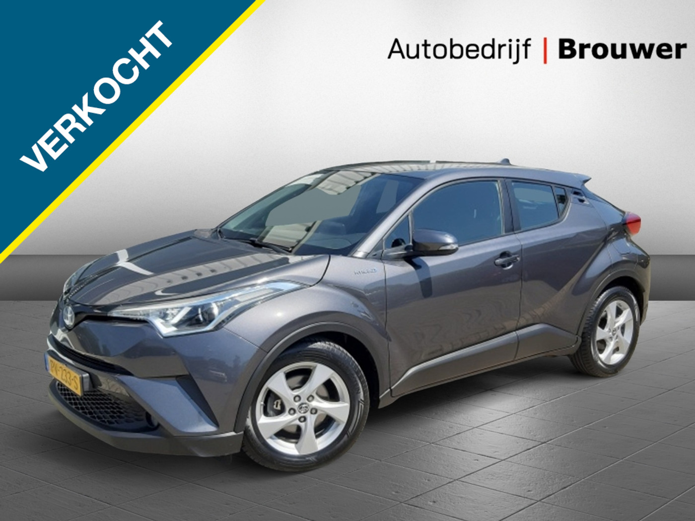 Toyota Toyota C-hr 1.8 Hybrid Active Trekhaak/Navigatie/Camera/Cruise-control 2017 - voorkant