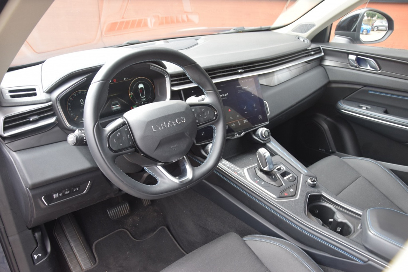 Foto van Lynk&co LYNK & Co 01